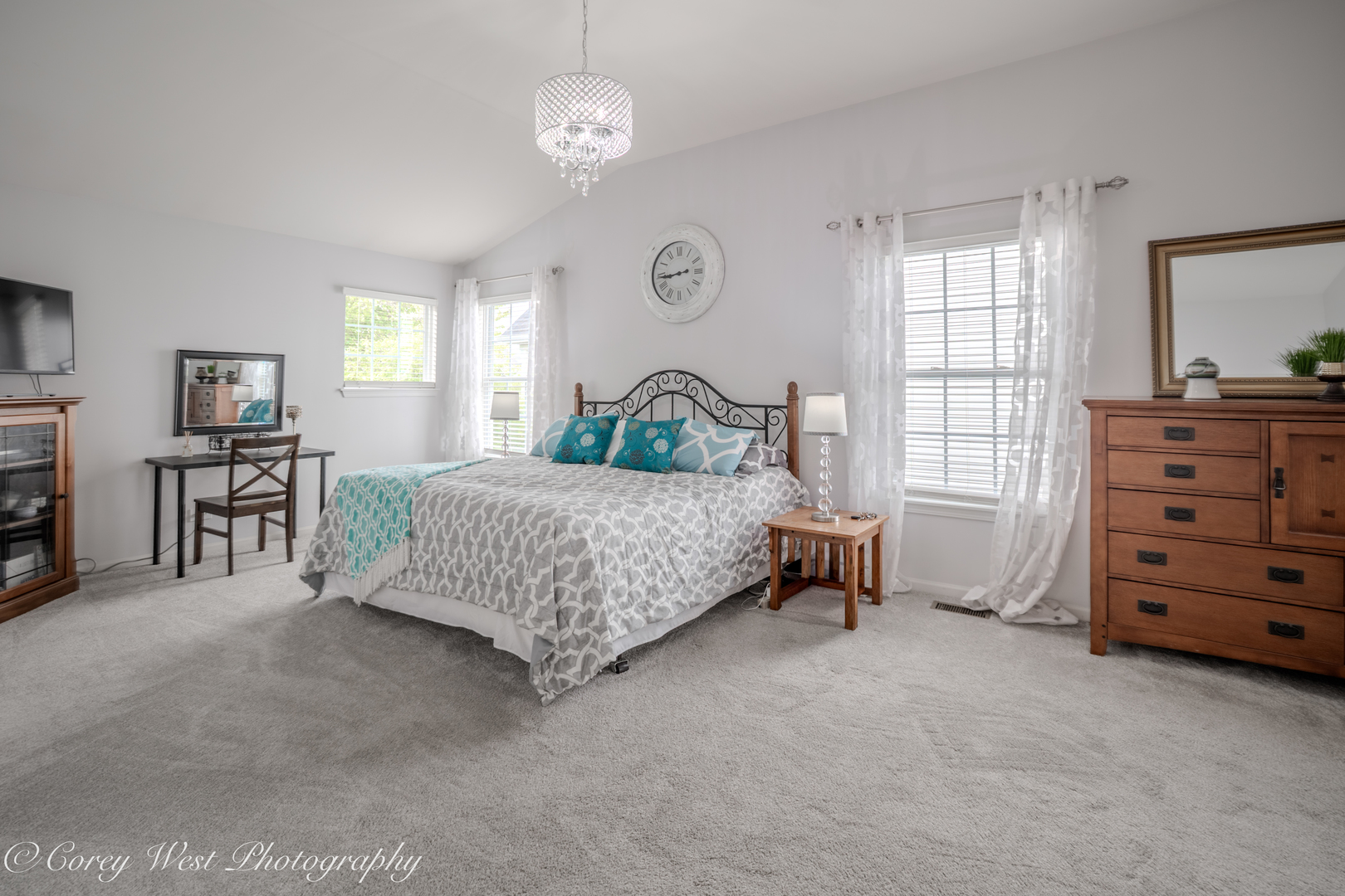2899 Cornwall Lane