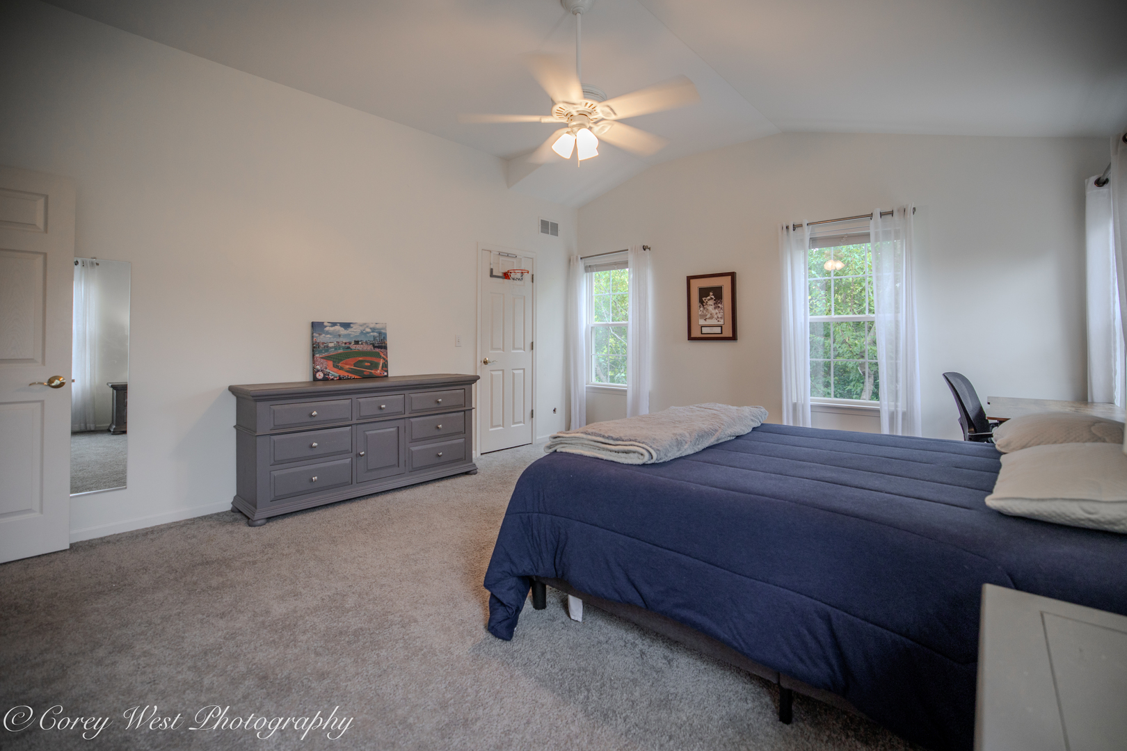 2615 Lorraine Circle