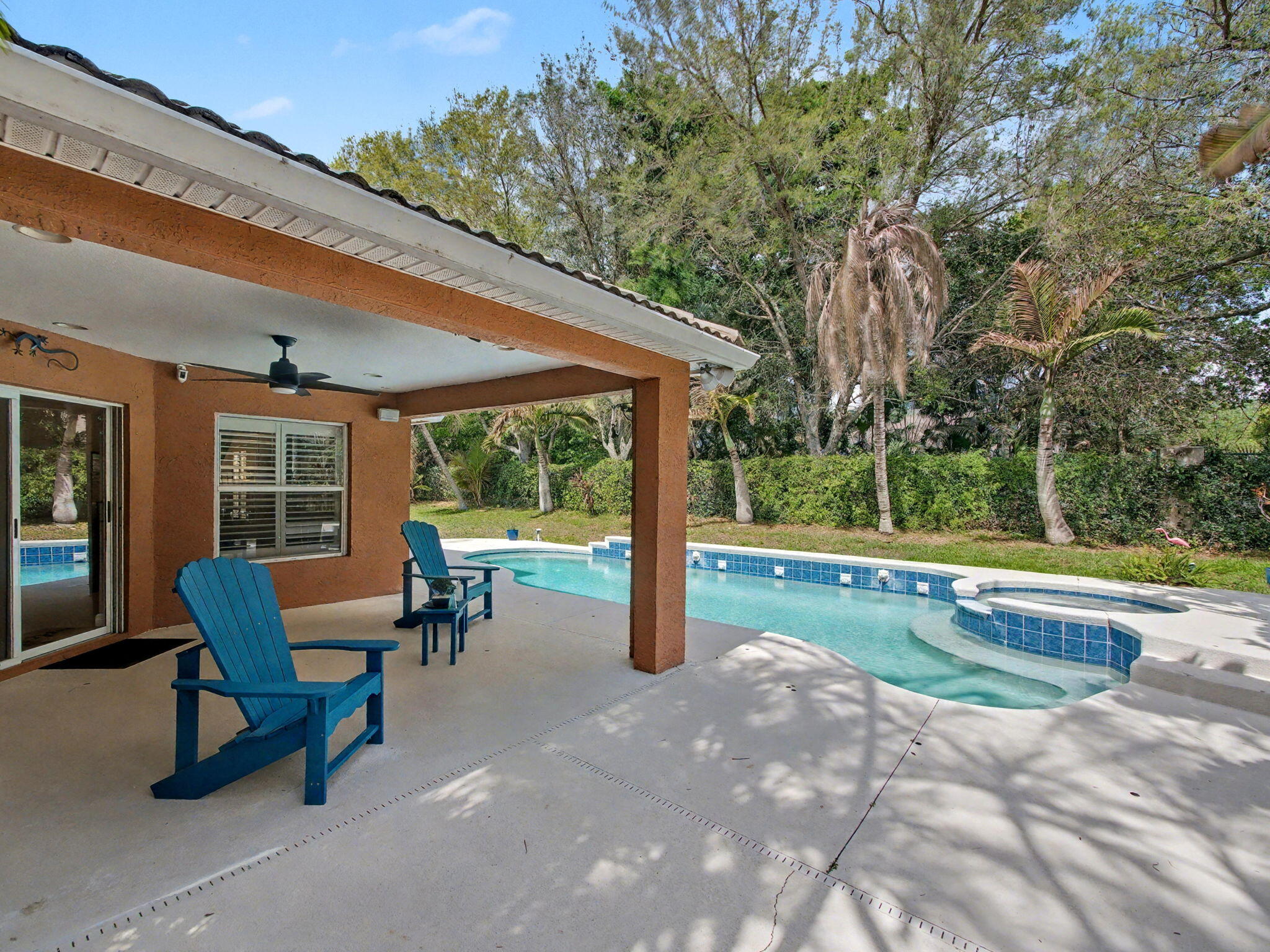 2041 SW Panther Trace