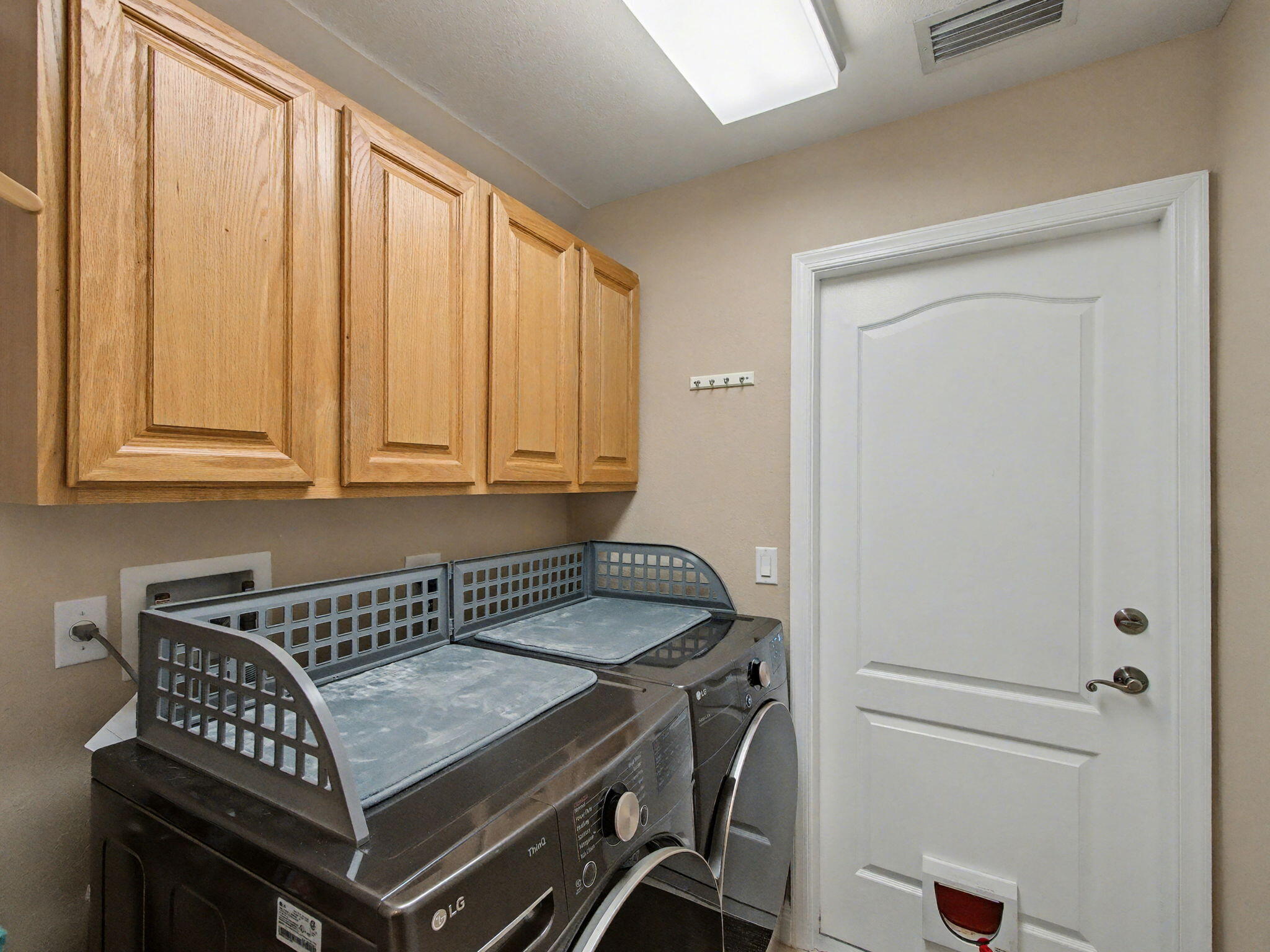 2041 SW Panther Trace