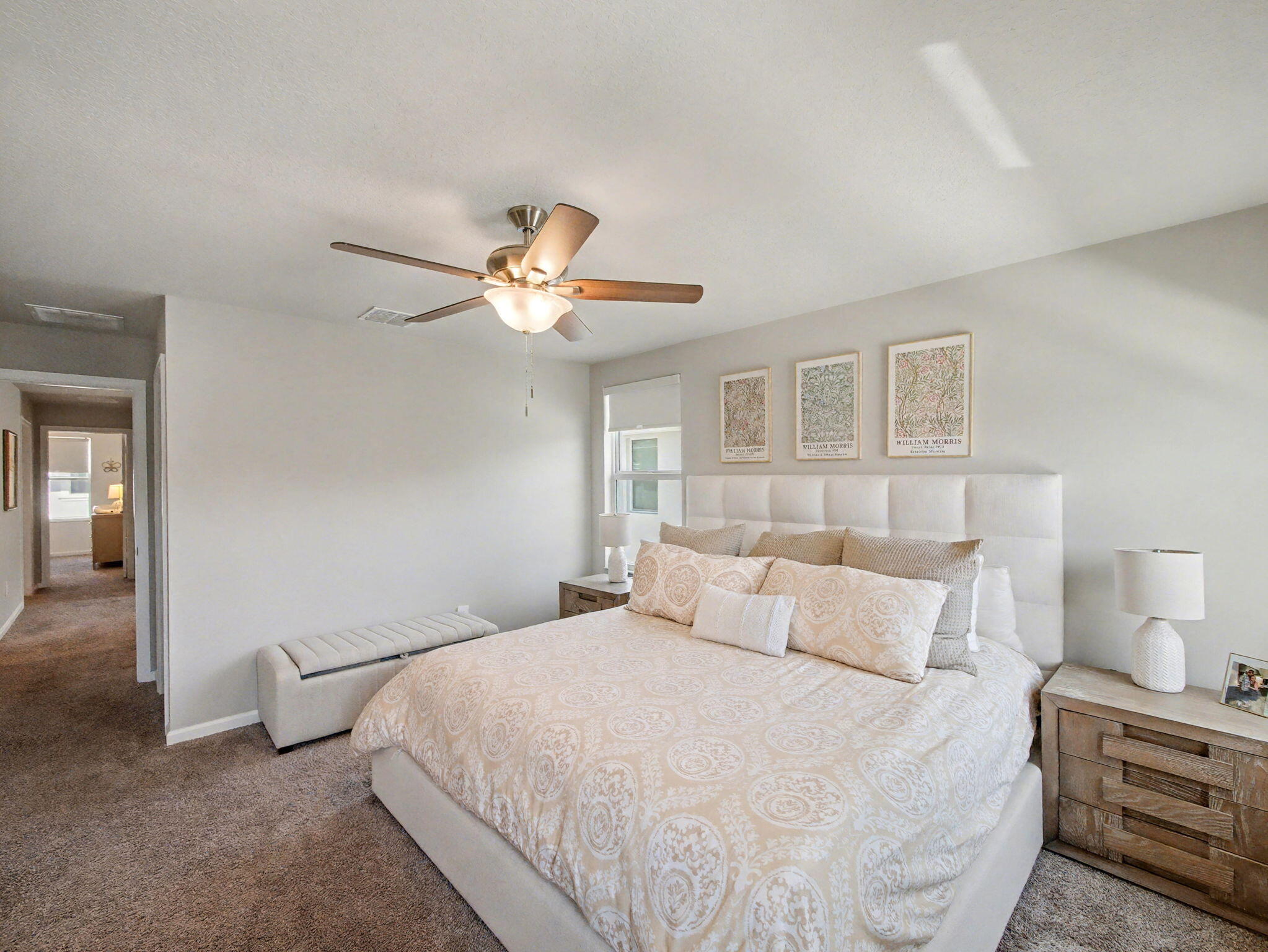 5747 SE Edgewater Circle