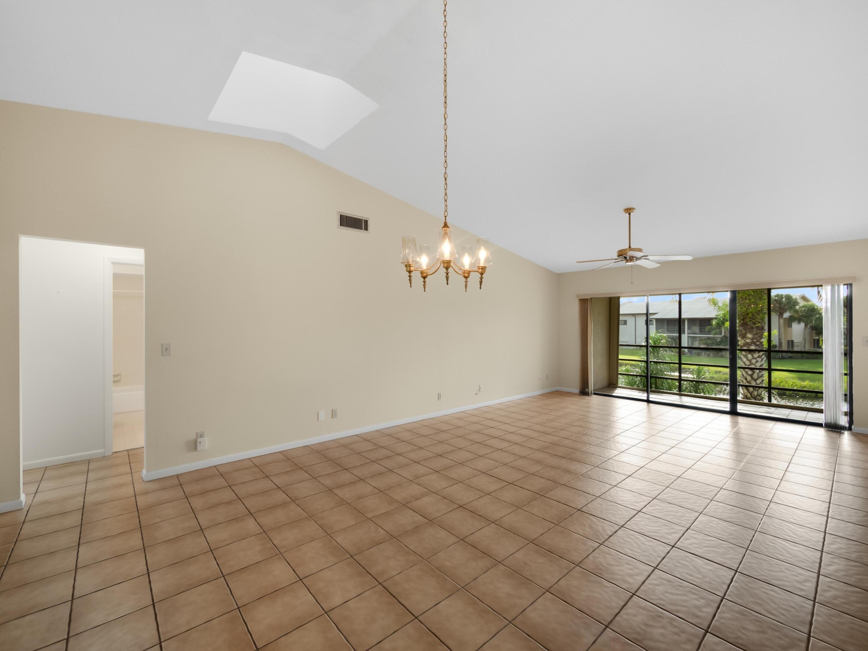 3011 SE Aster Lane 808
