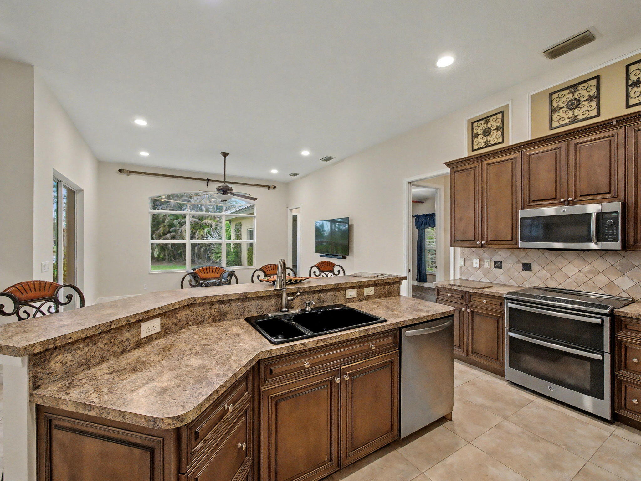 2650 SW Windship Way