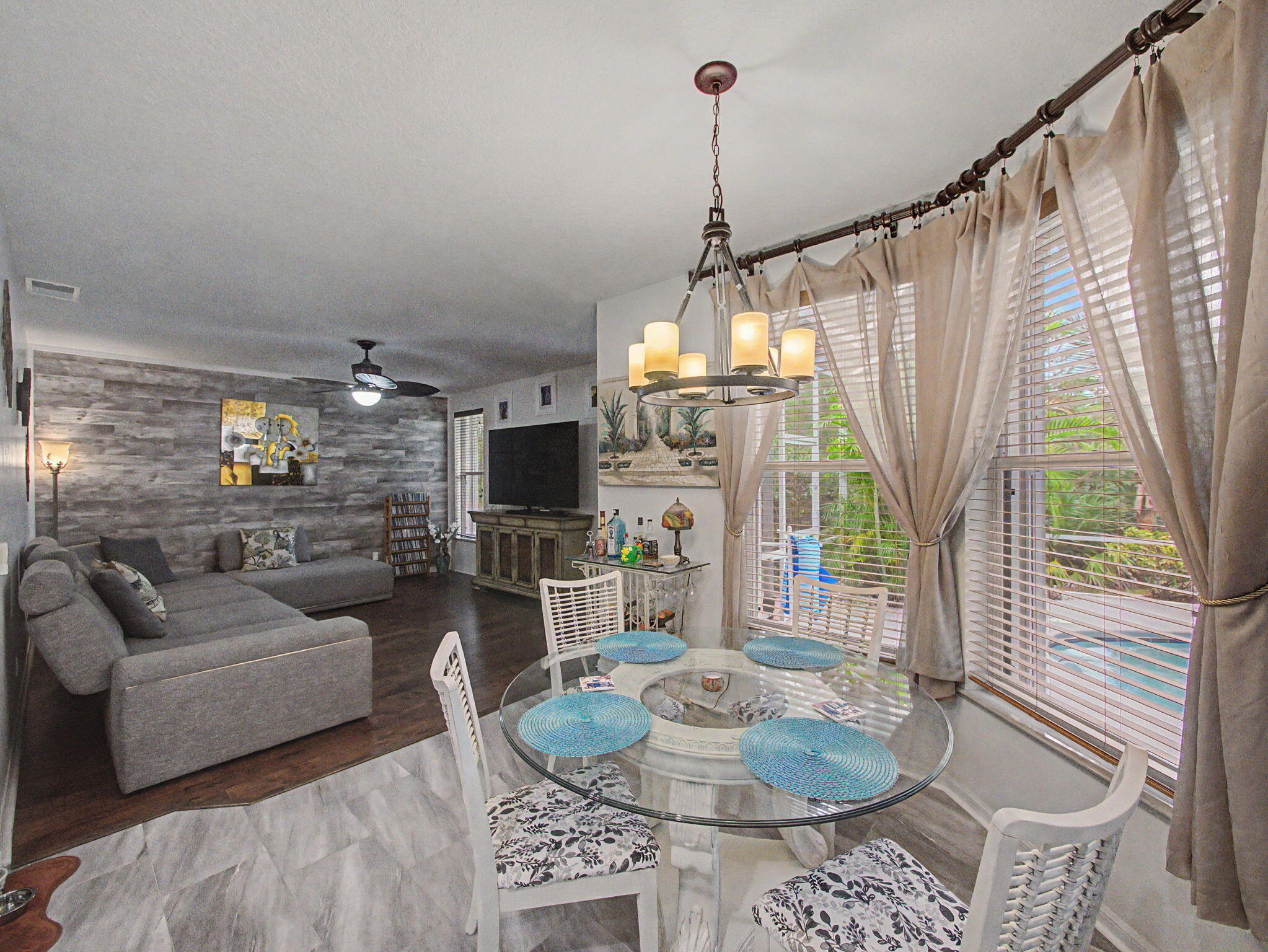 8780 SW Fishermans Wharf Drive