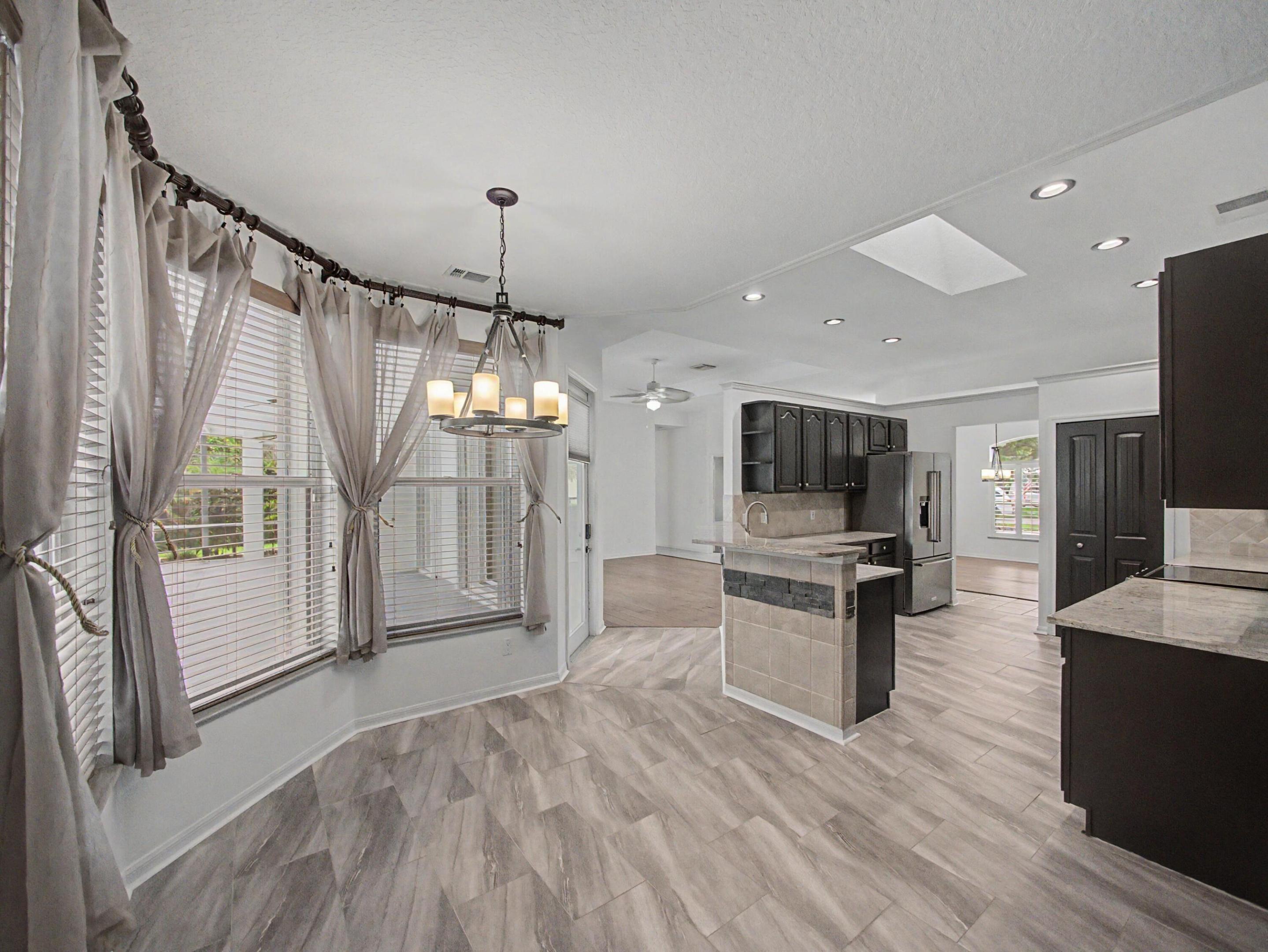 8780 SW Fishermans Wharf Drive