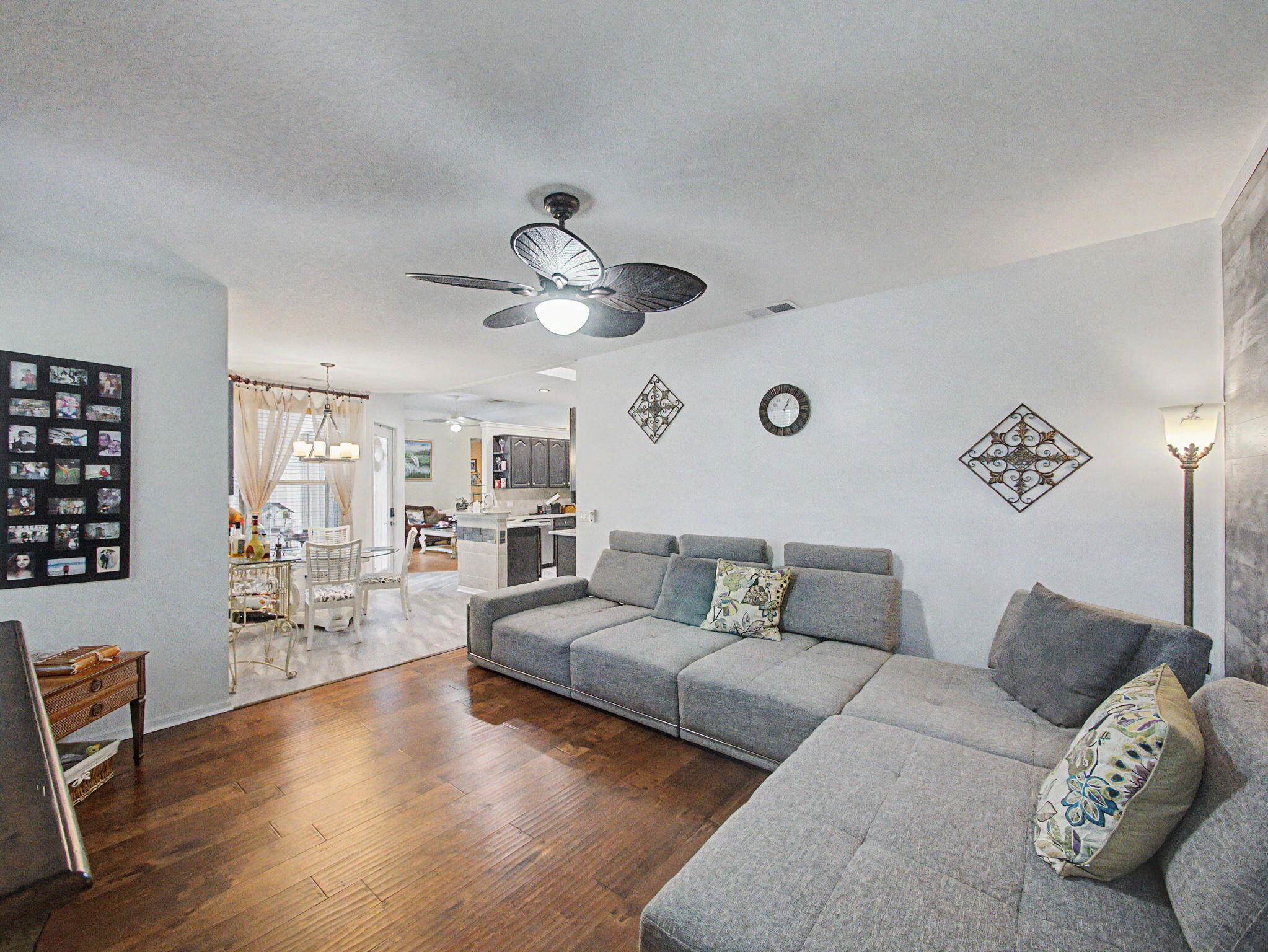 8780 SW Fishermans Wharf Drive