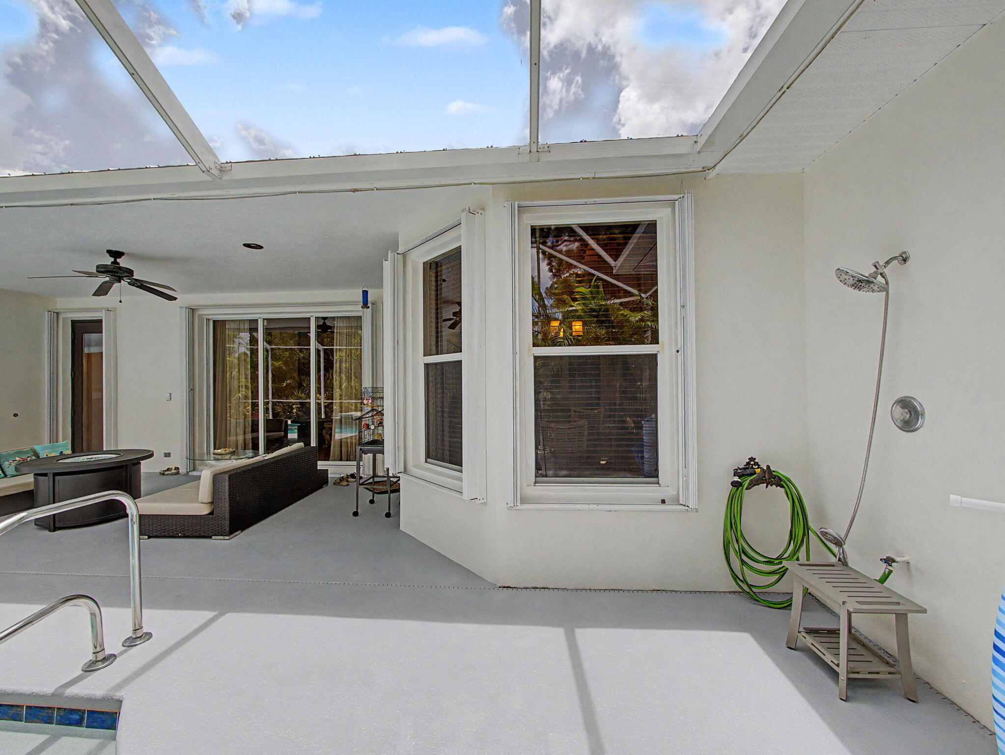 8780 SW Fishermans Wharf Drive