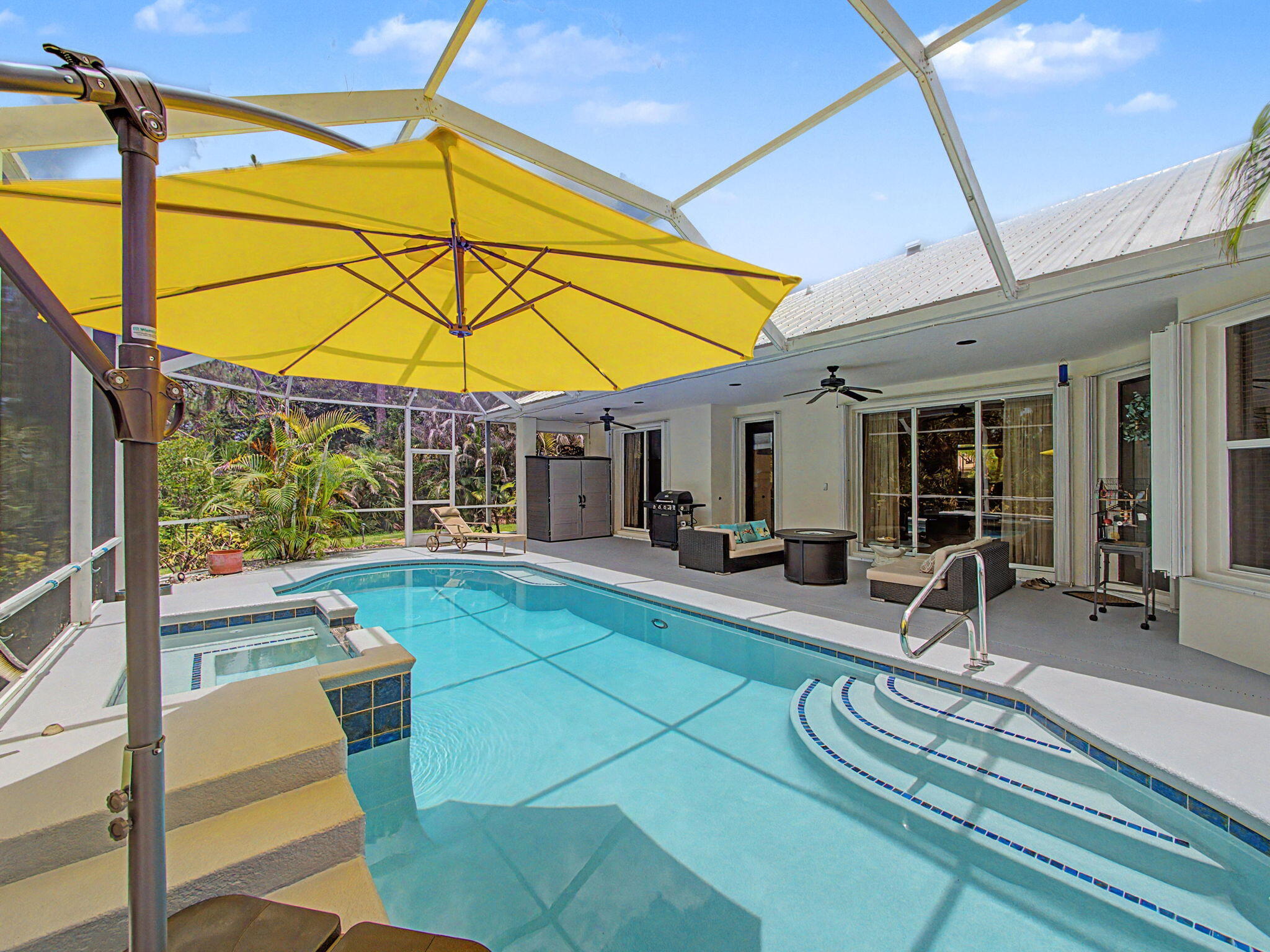 8780 SW Fishermans Wharf Drive