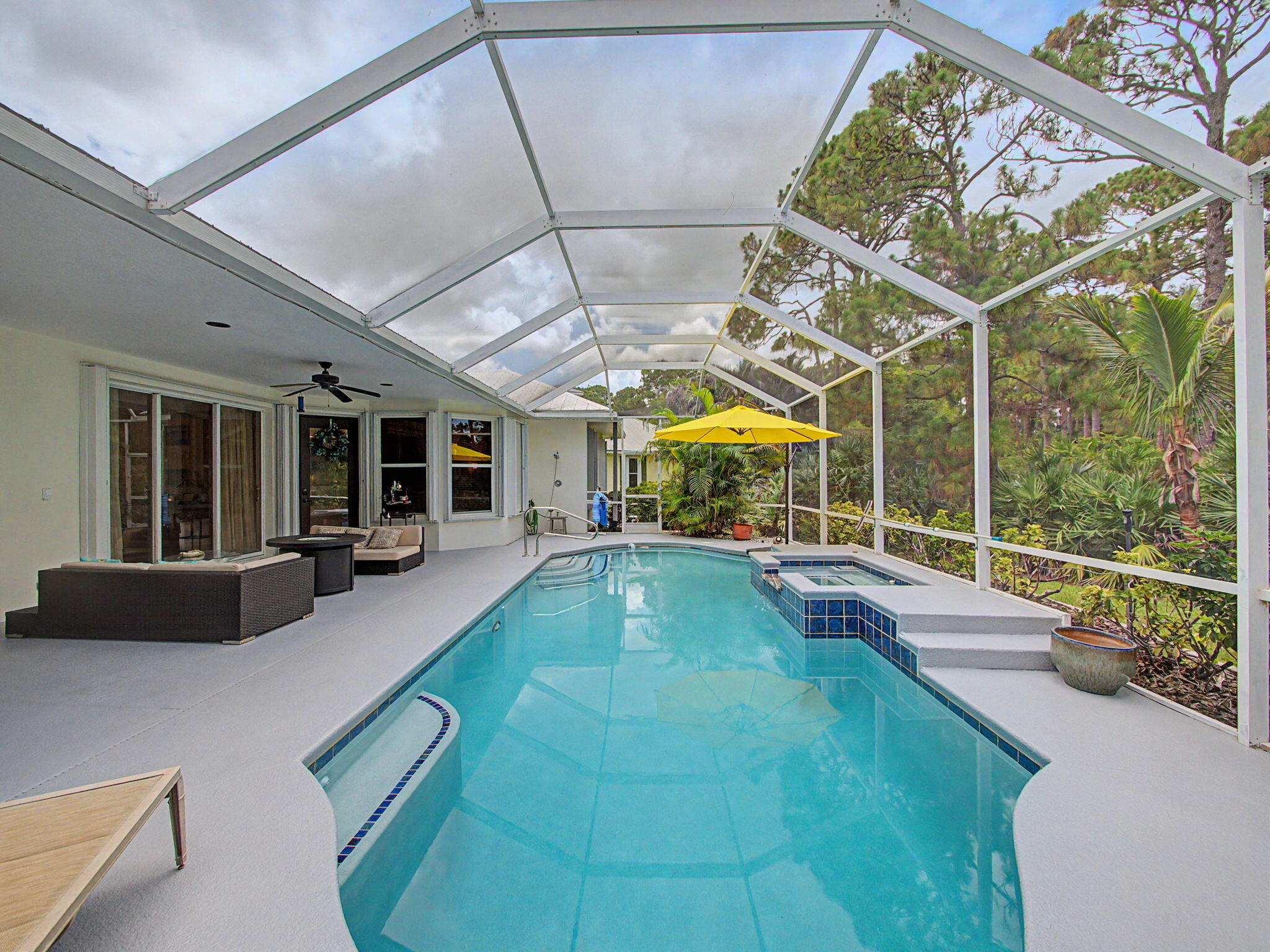 8780 SW Fishermans Wharf Drive