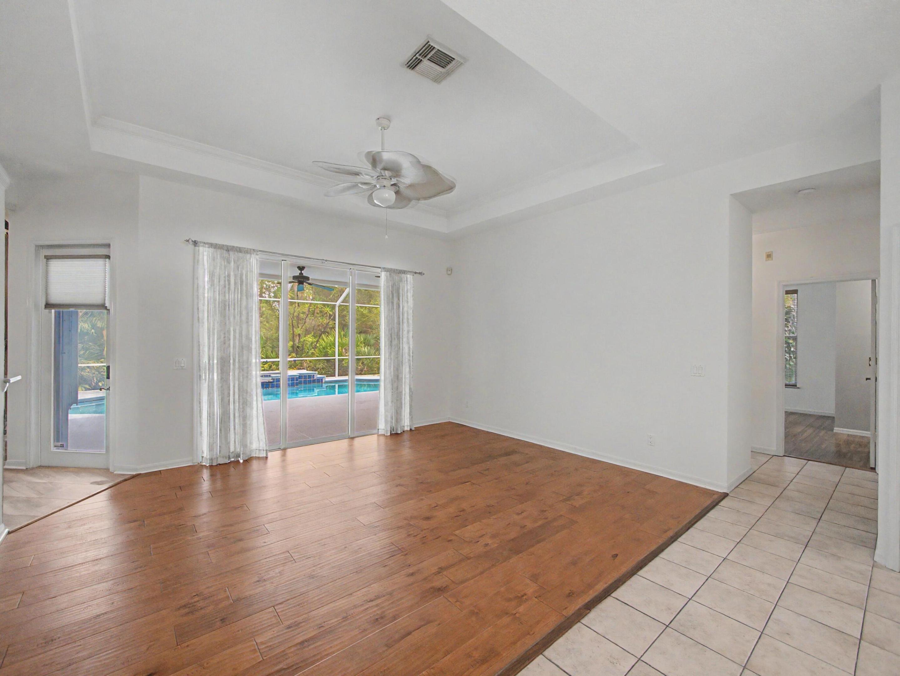 8780 SW Fishermans Wharf Drive