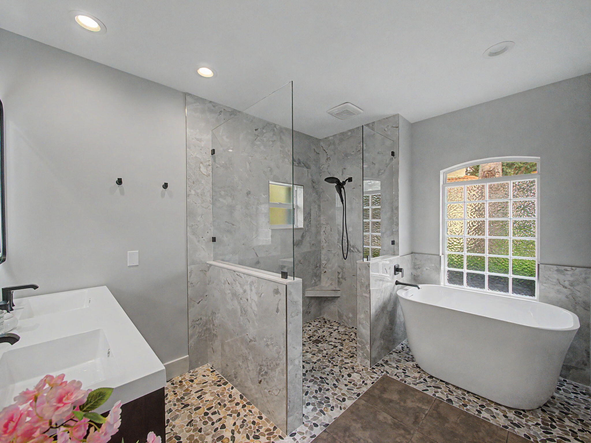 8780 SW Fishermans Wharf Drive