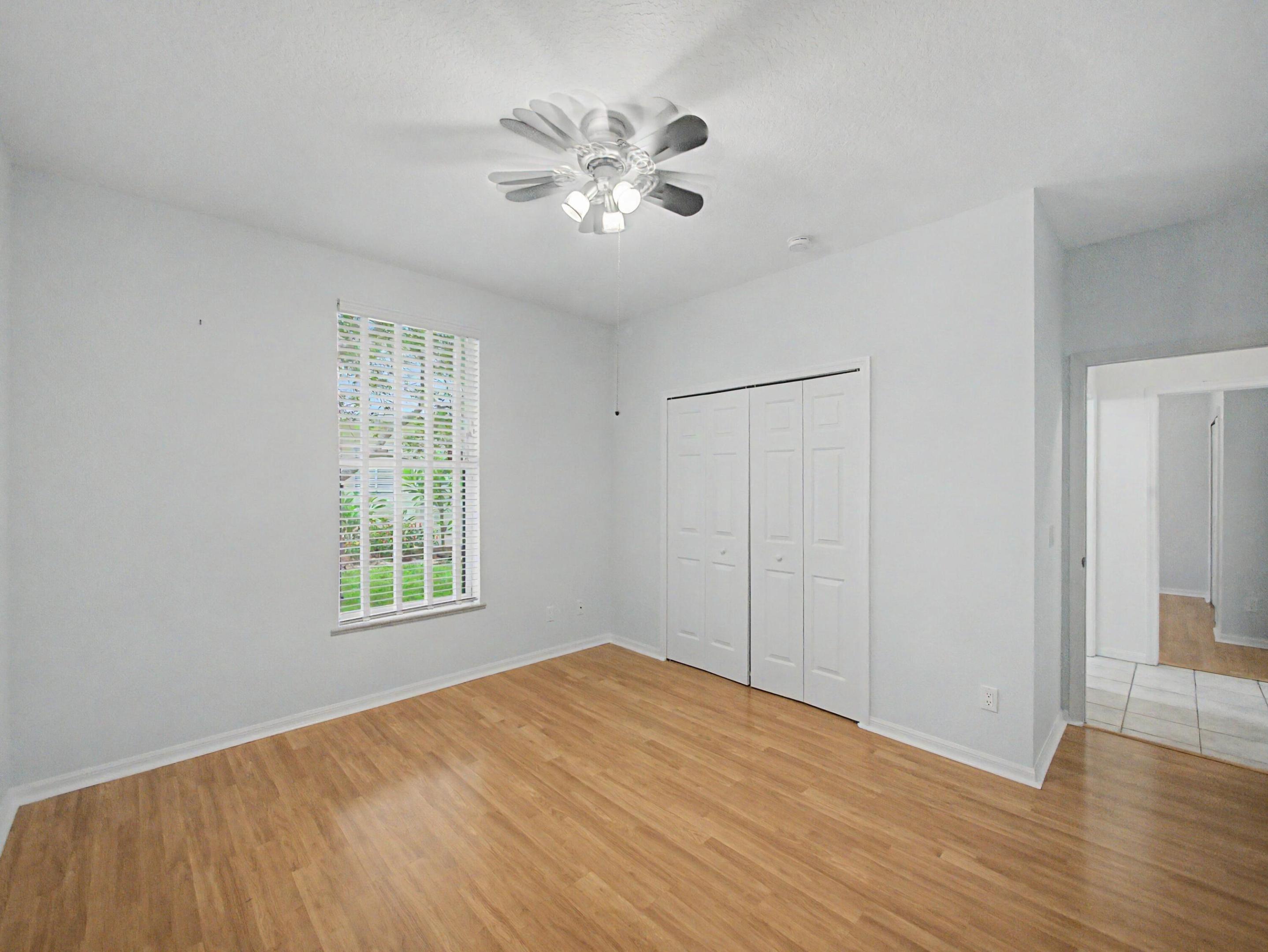 8780 SW Fishermans Wharf Drive