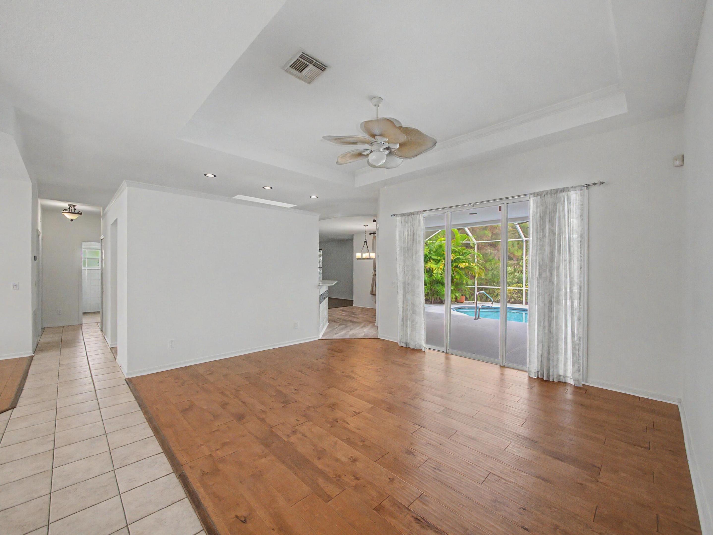 8780 SW Fishermans Wharf Drive