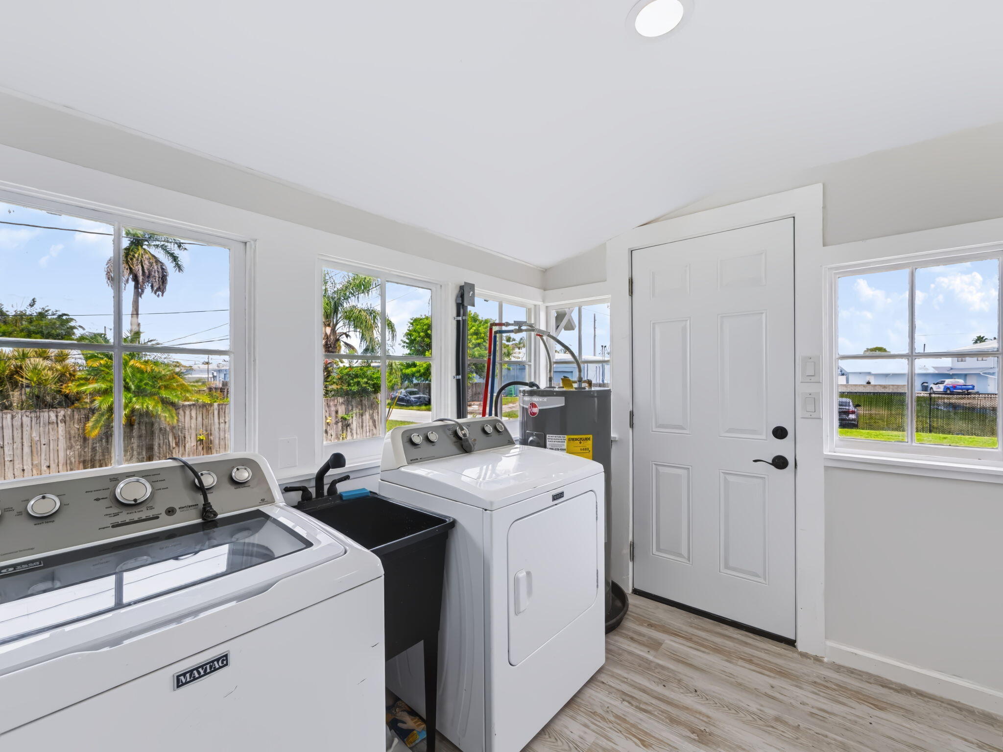 1566 NW 9th Avenue