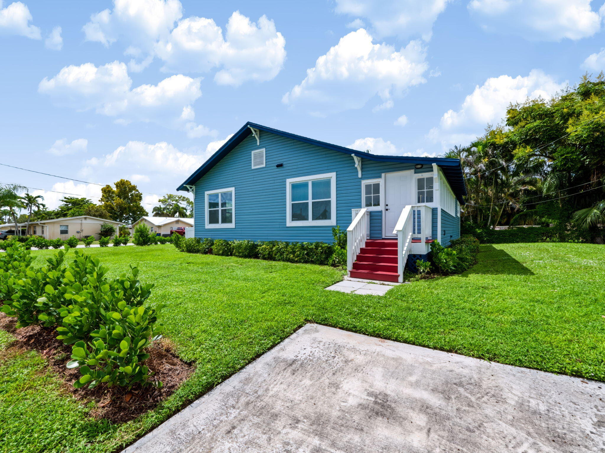 1566 NW 9th Avenue