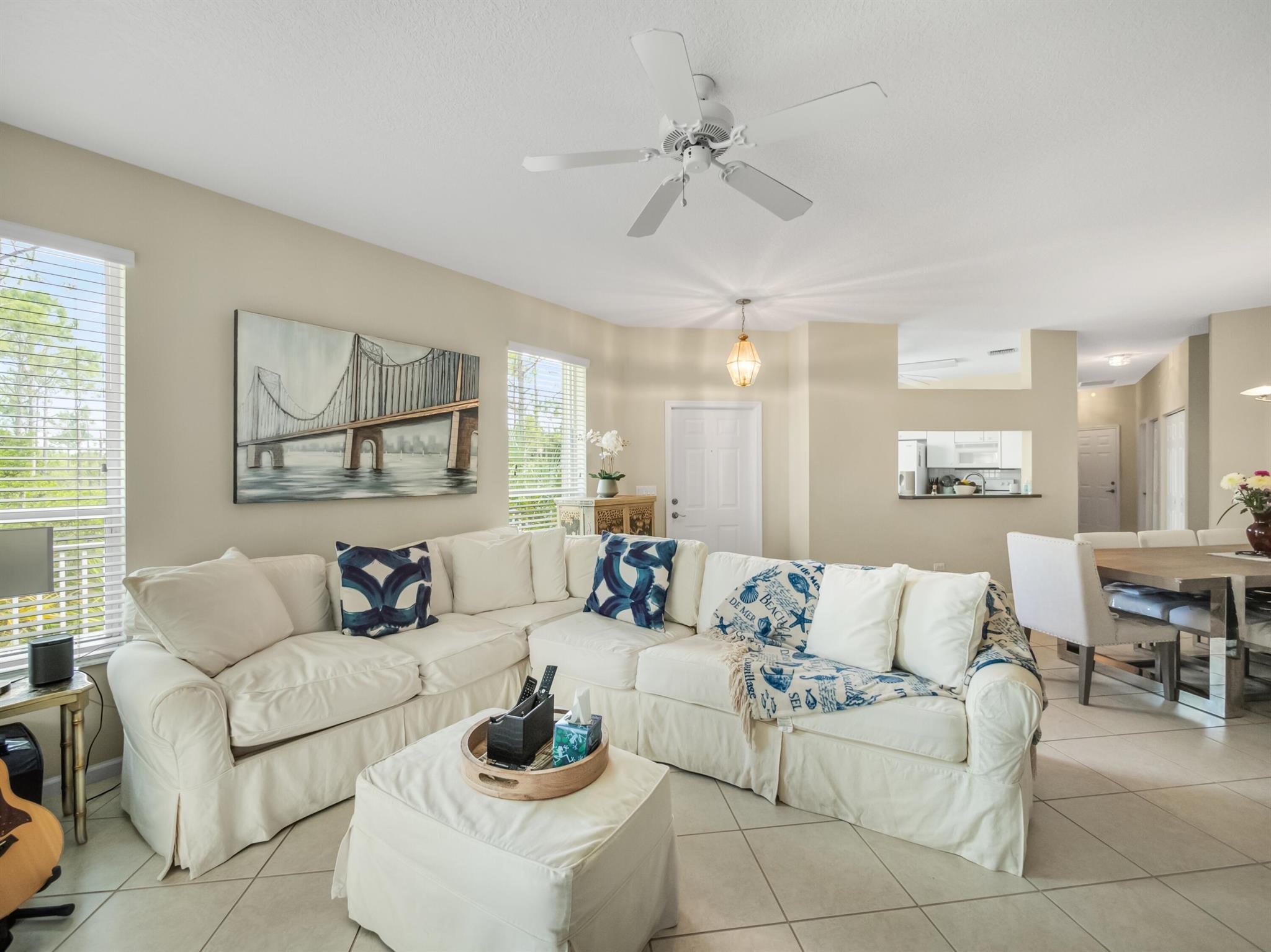 6872 SE Warwick Lane