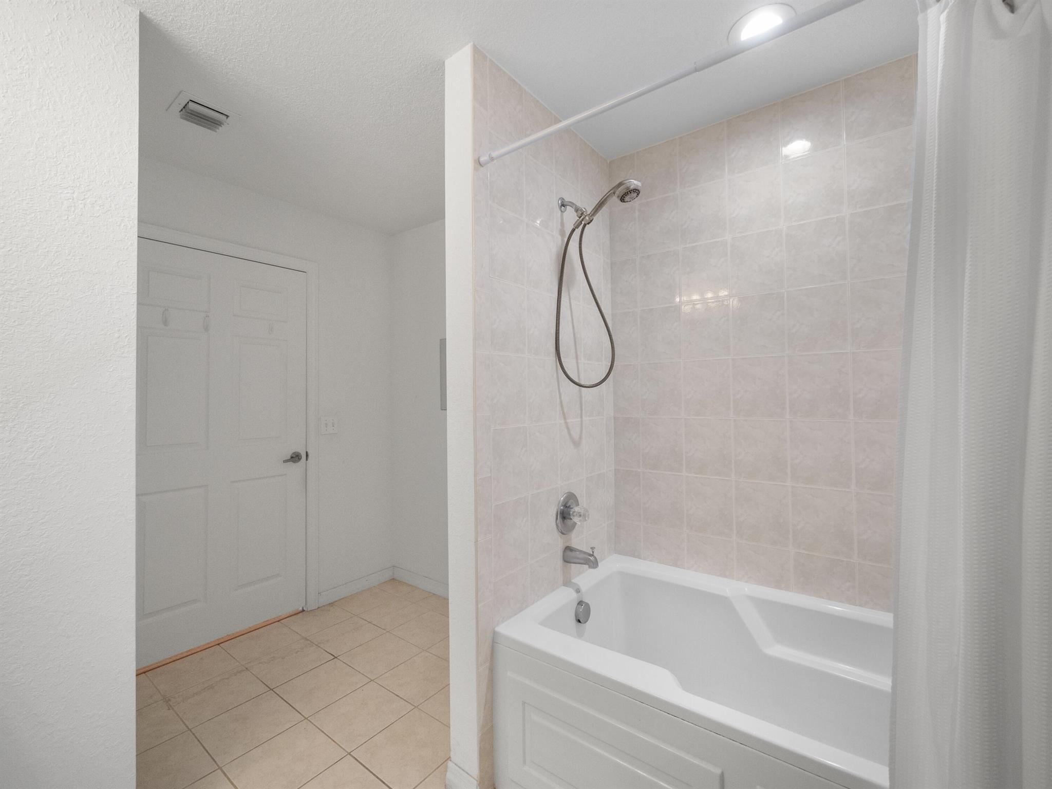 1751 N Dovetail Drive B