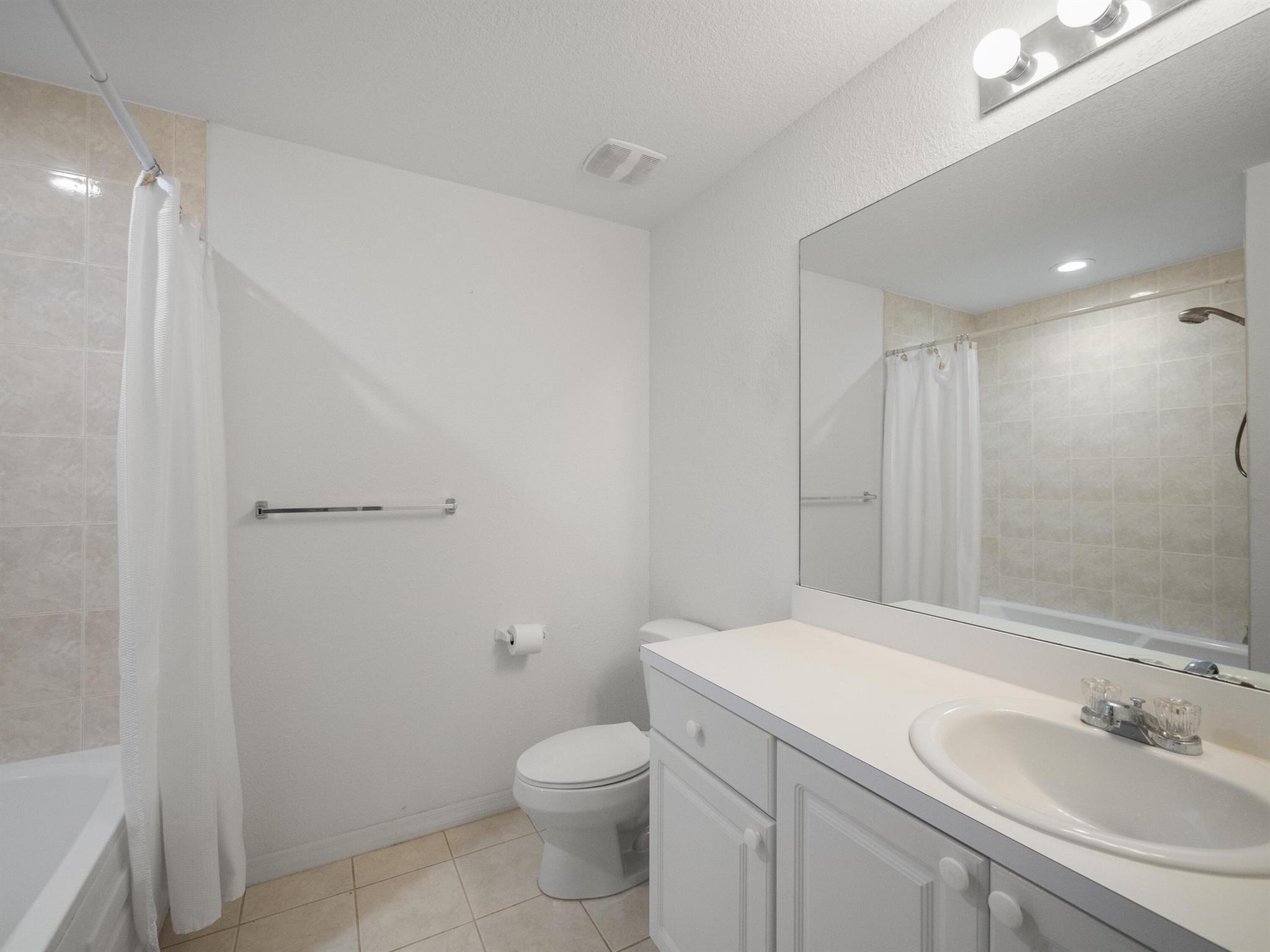 1751 N Dovetail Drive B