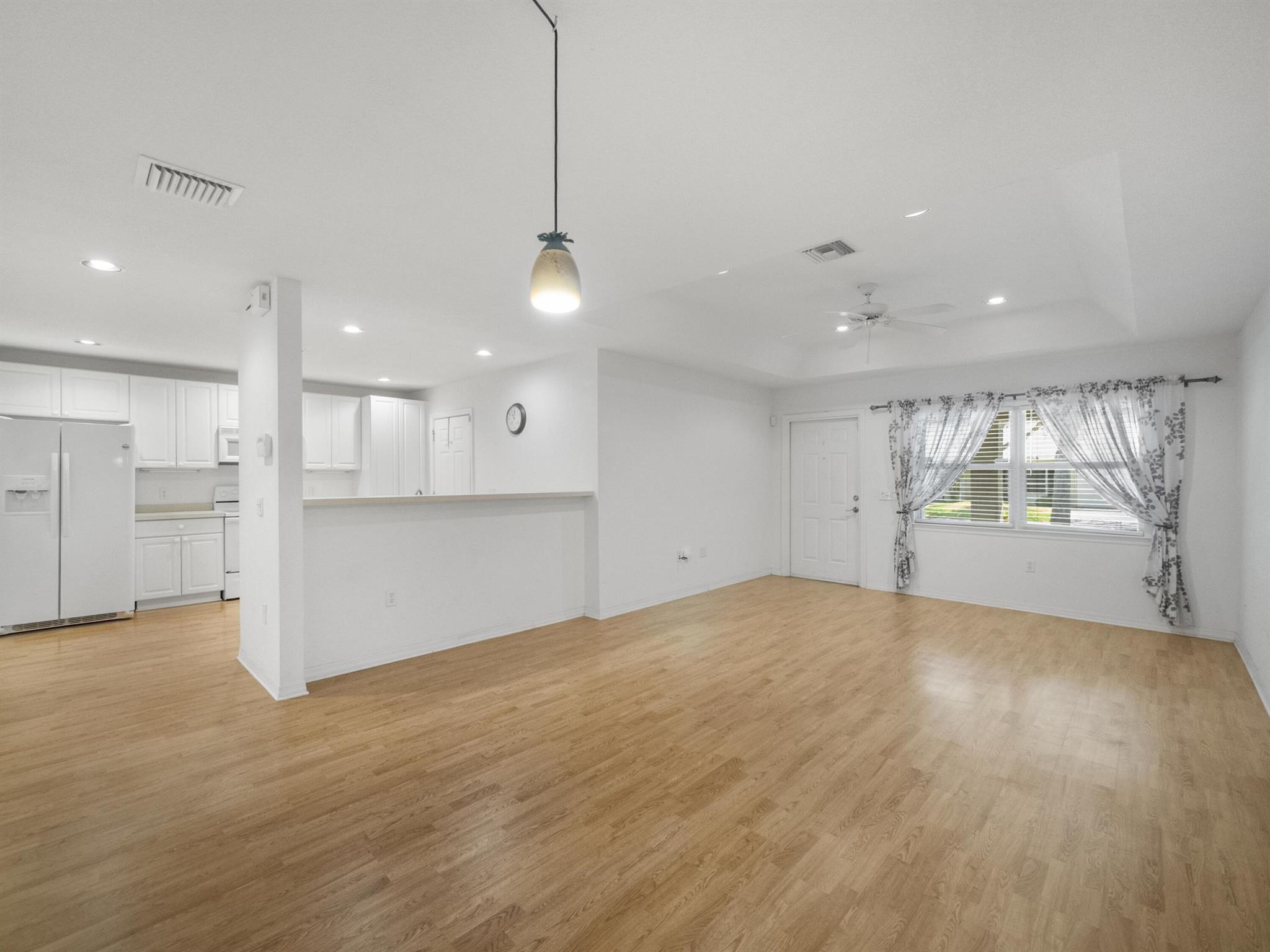 1751 N Dovetail Drive B