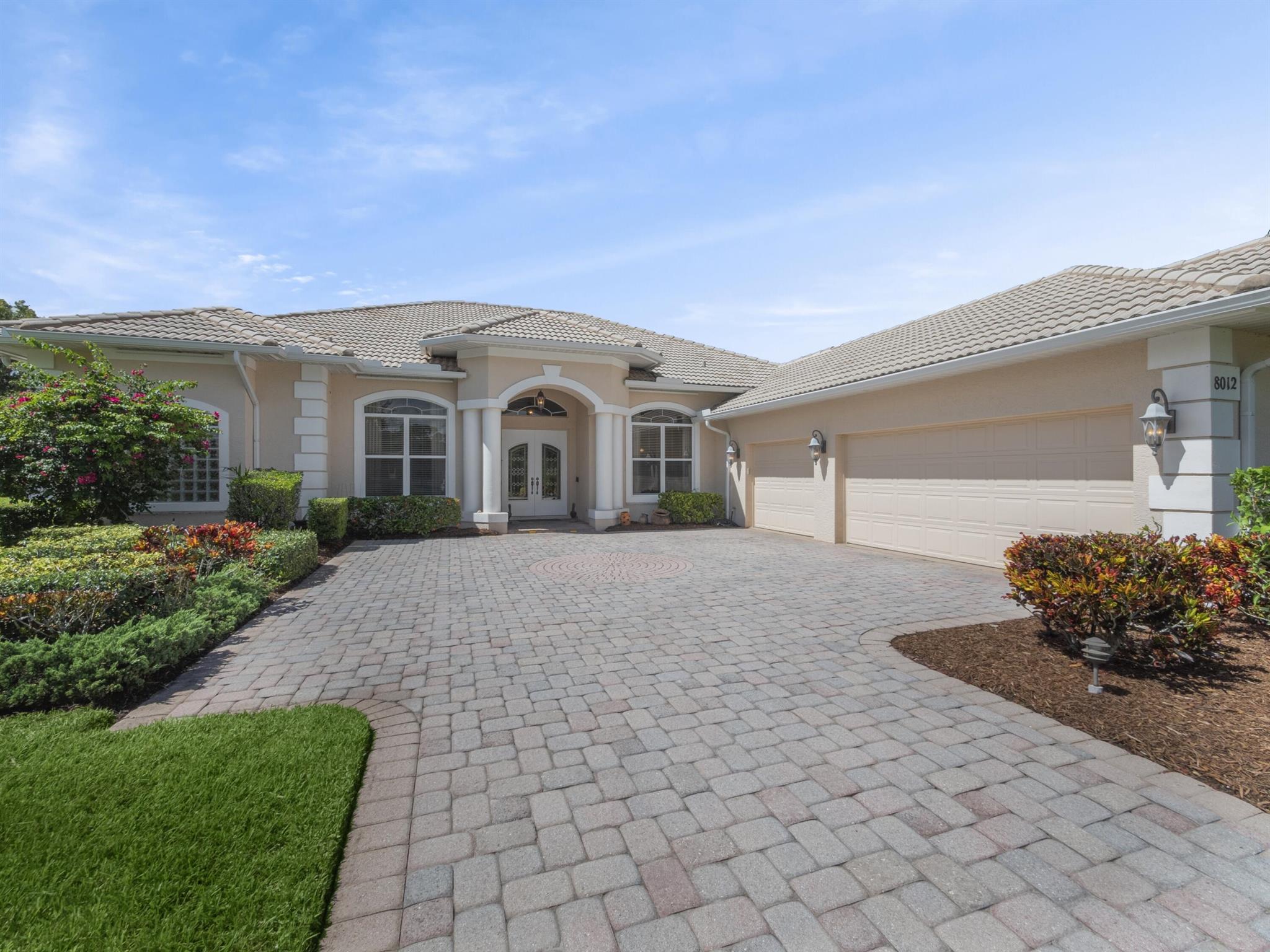 8012 Plantation Lakes Drive