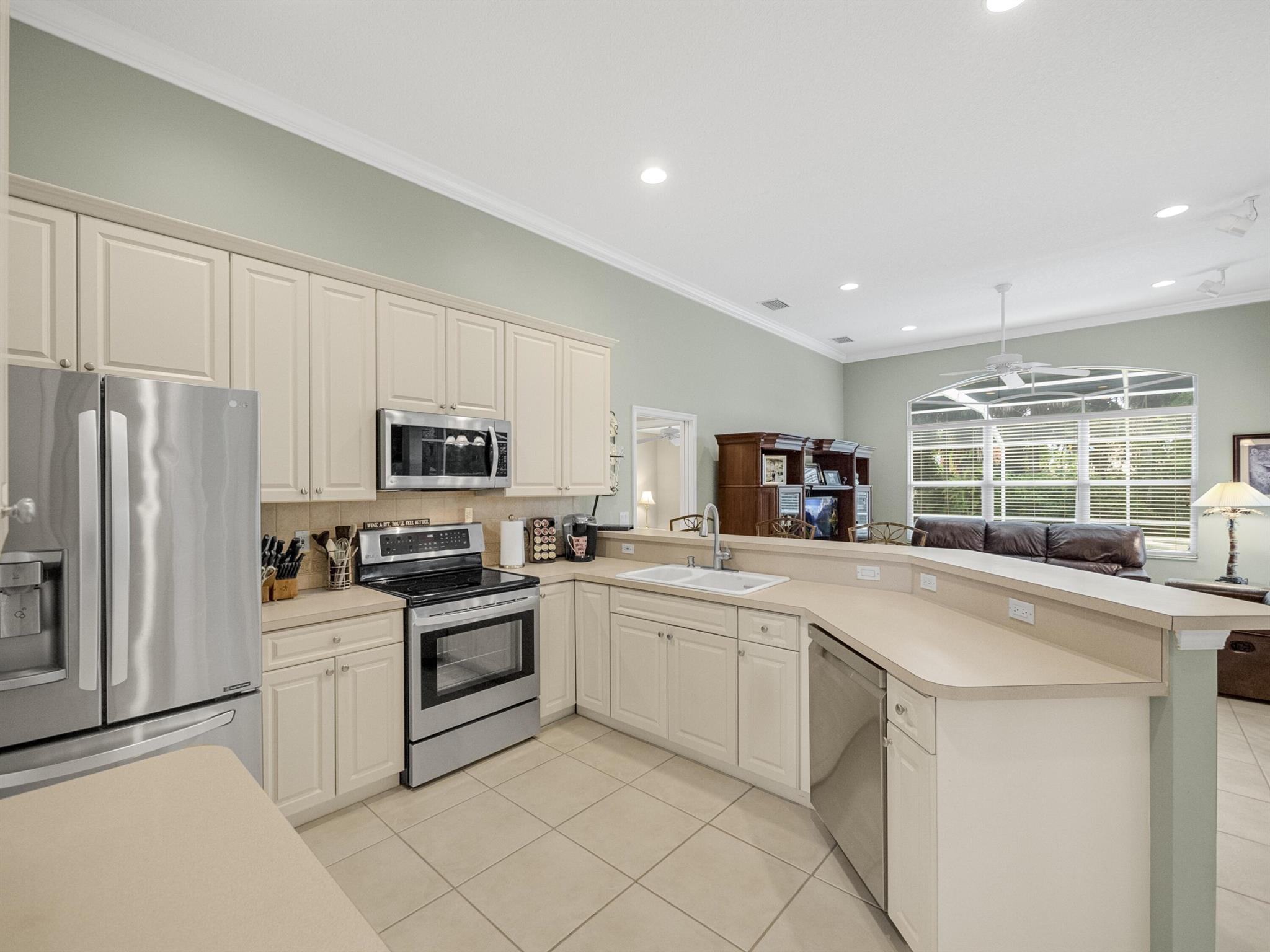 8517 SW Sea Captain Drive