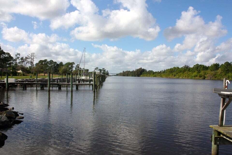 8517 SW Sea Captain Drive