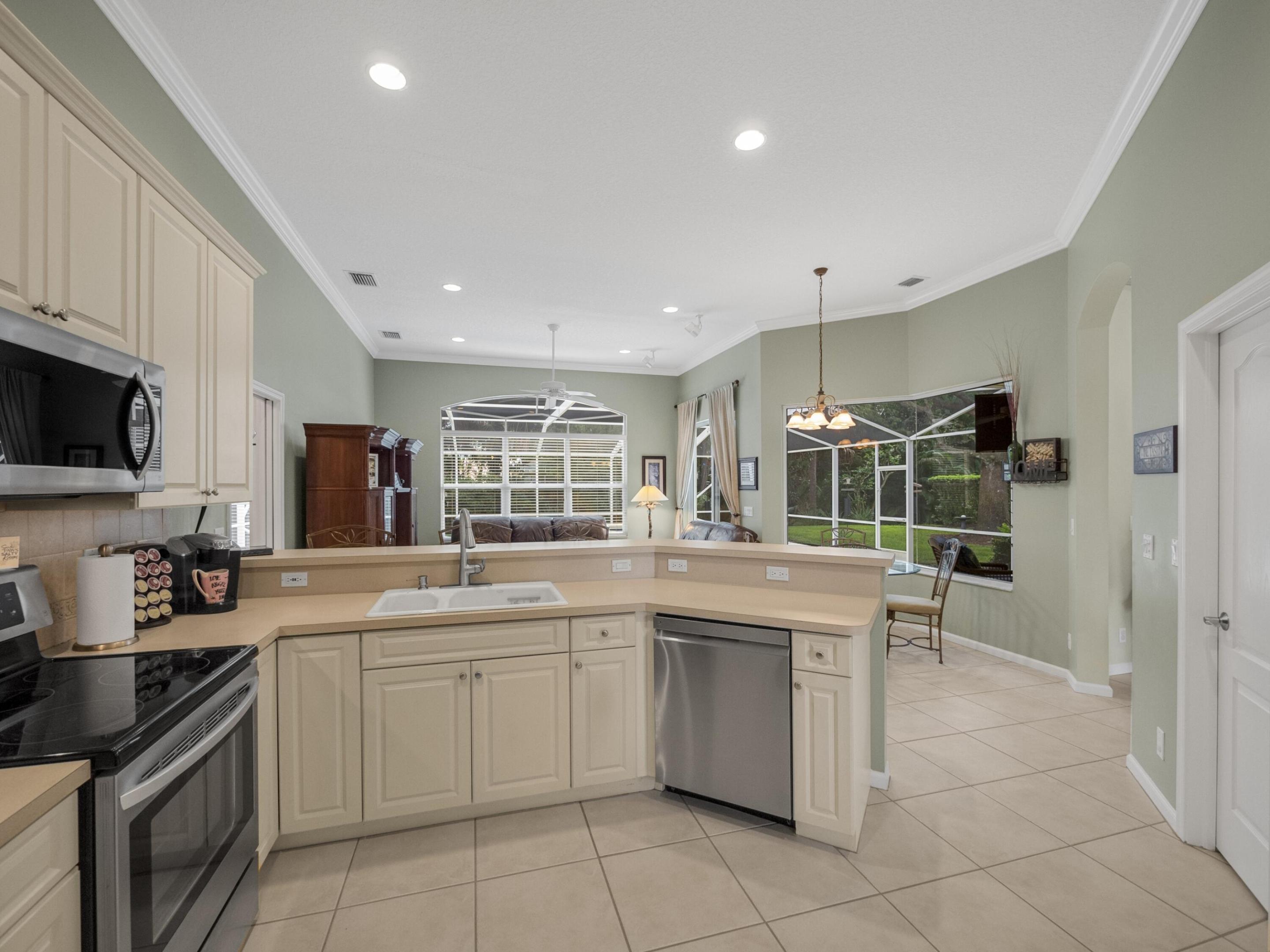 8517 SW Sea Captain Drive