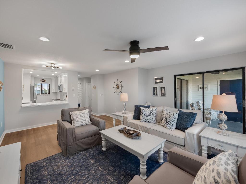 5443 SE Miles Grant Road 206