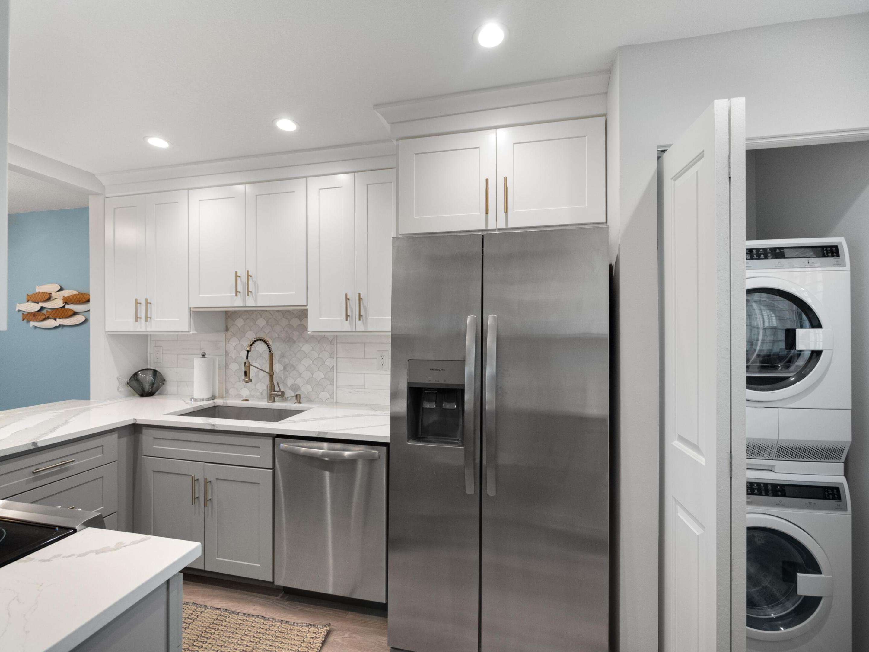 5443 SE Miles Grant Road 206