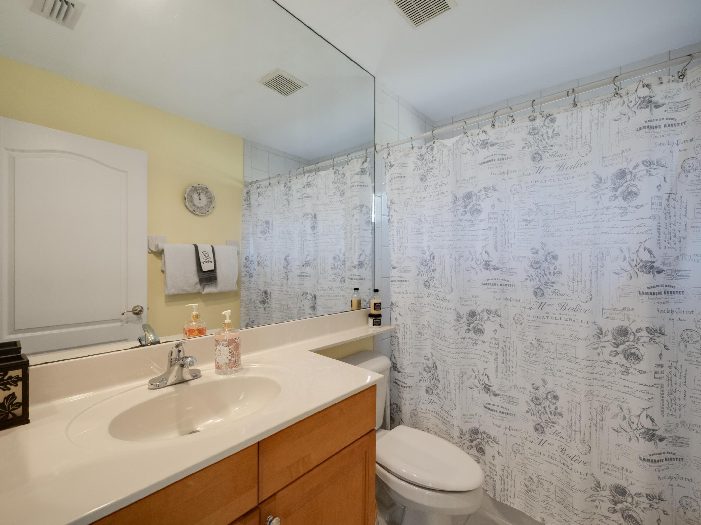 8582 SW Sea Captain Drive