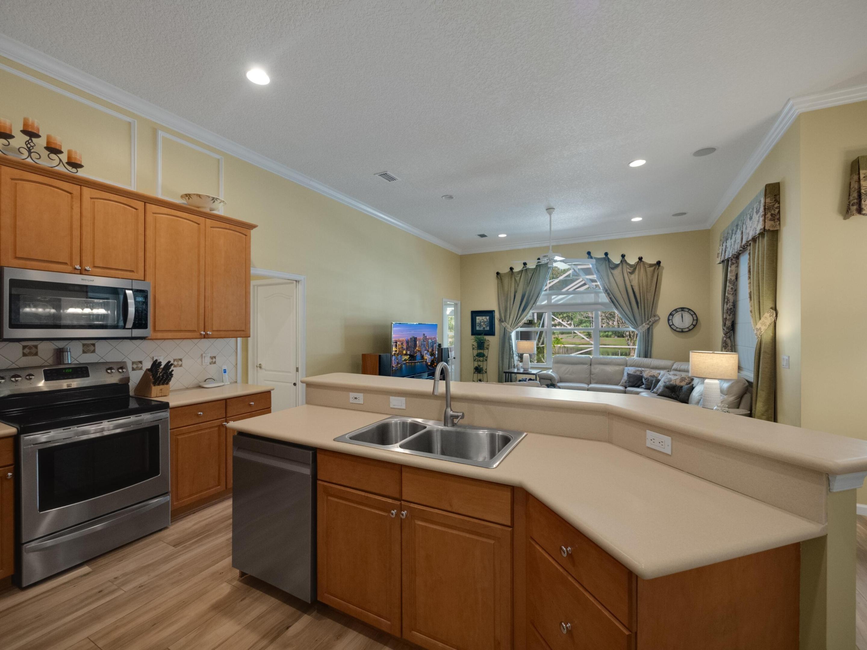 8582 SW Sea Captain Drive