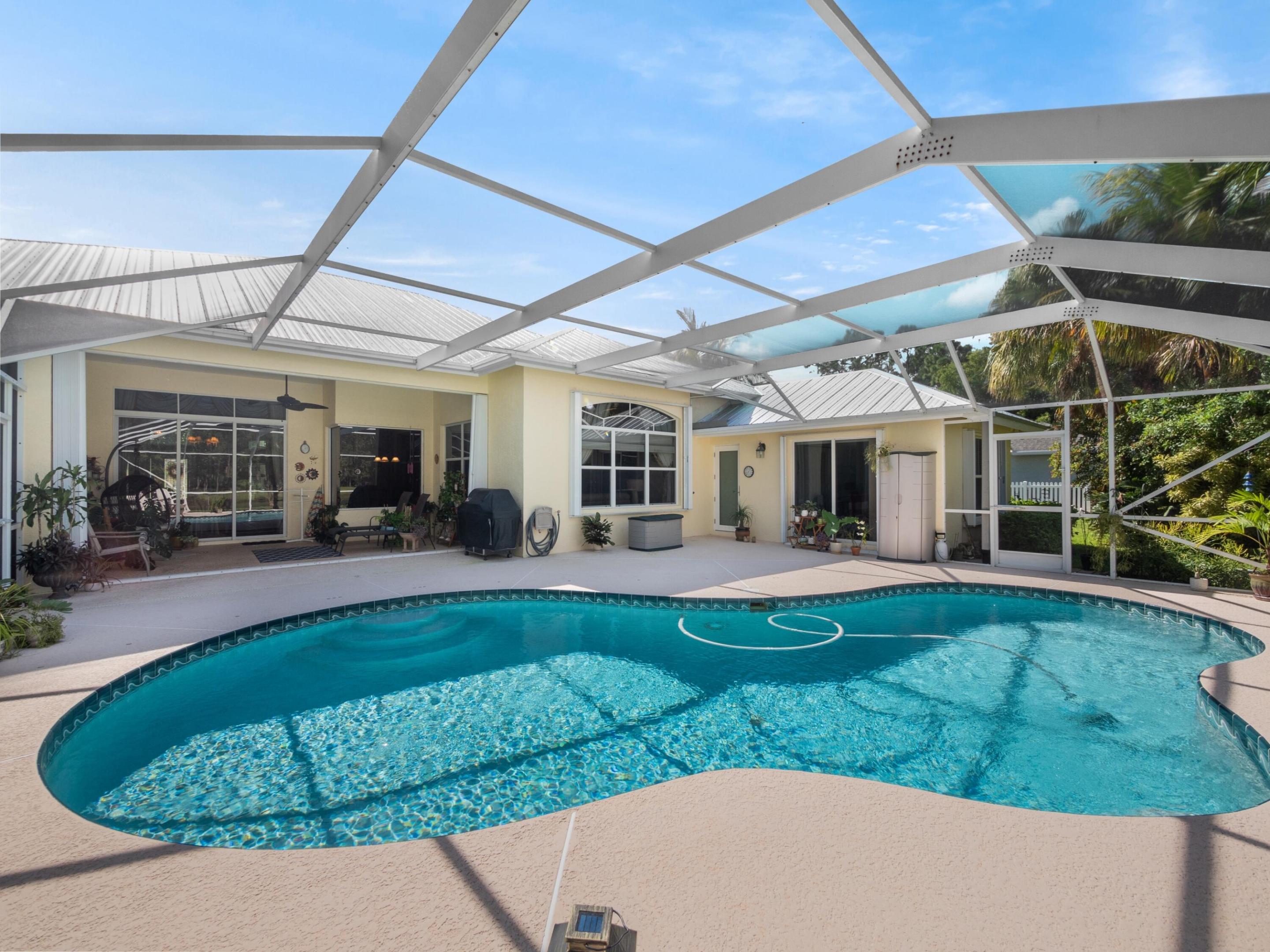 8582 SW Sea Captain Drive