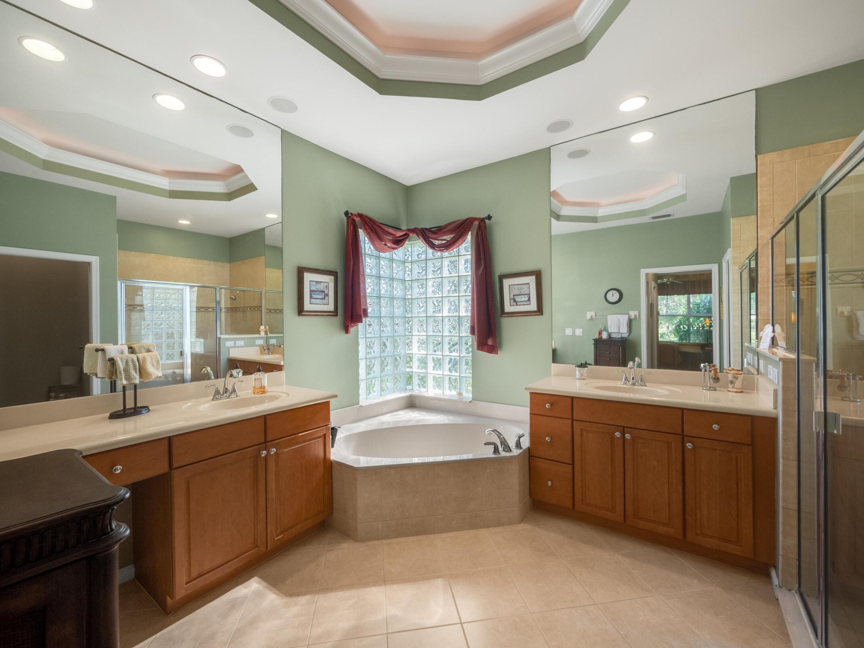 8582 SW Sea Captain Drive