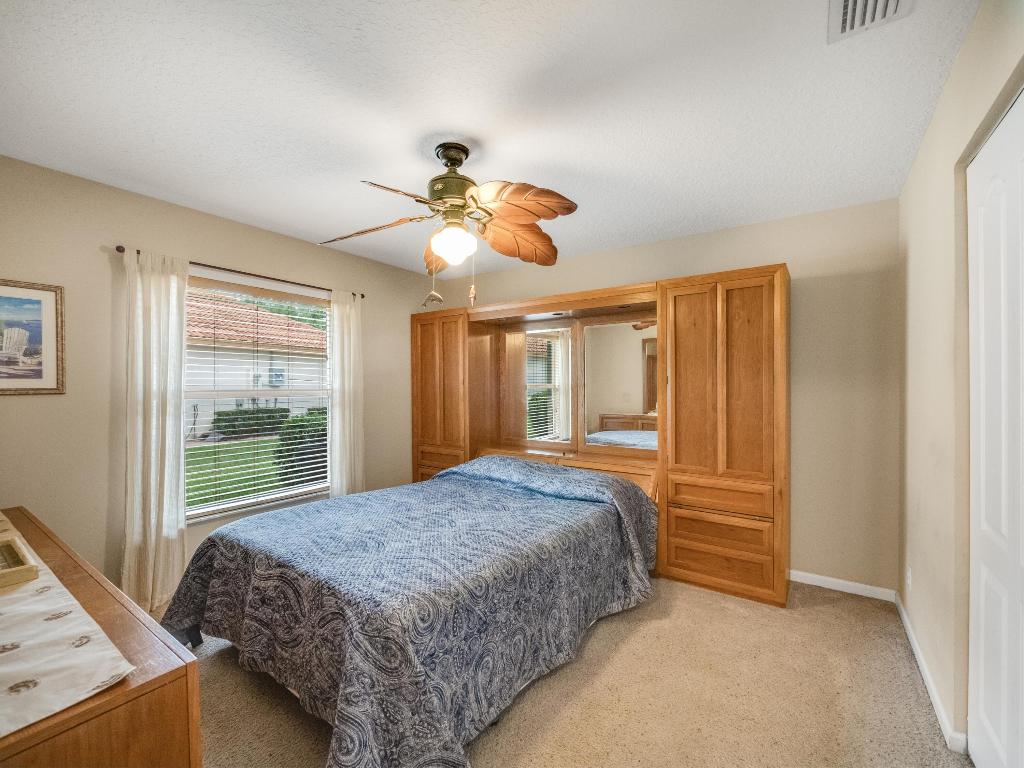 8114 SW Yachtsmans Drive