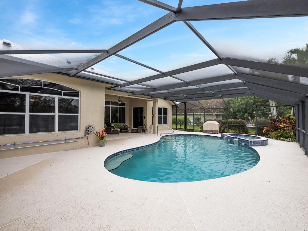 8114 SW Yachtsmans Drive