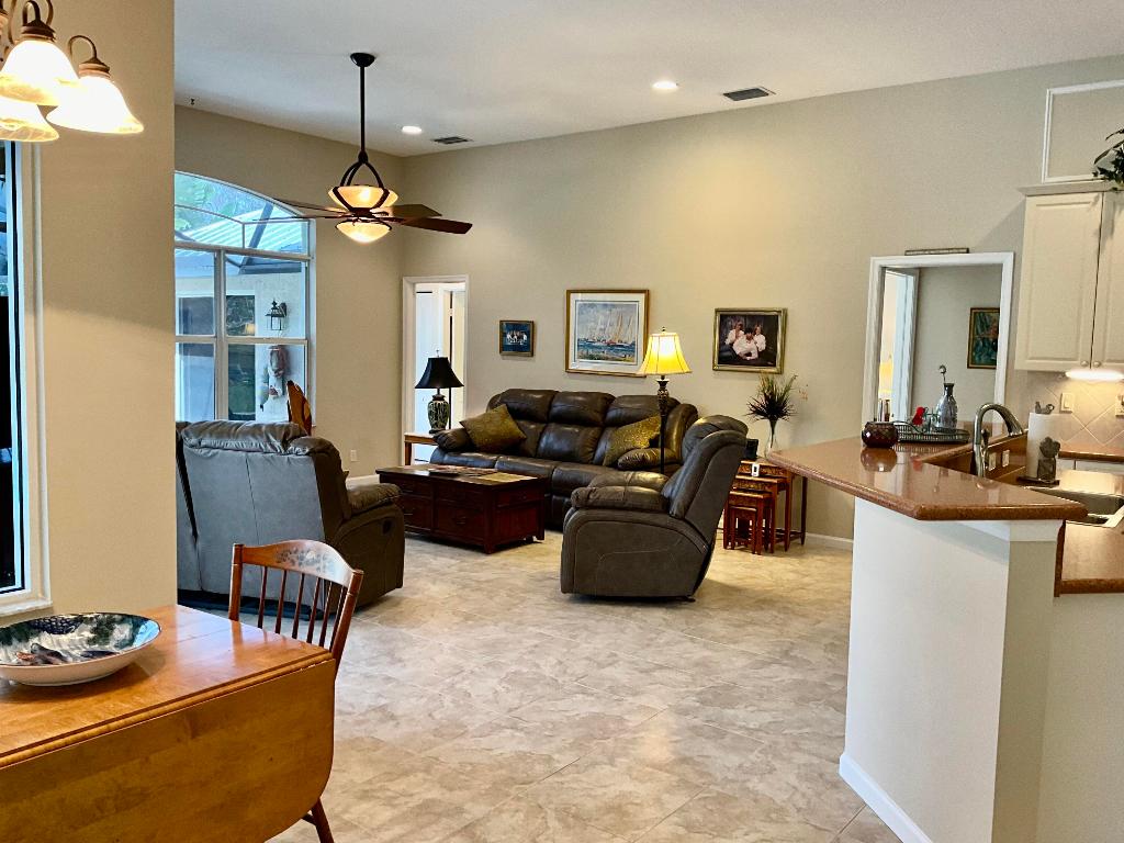 8114 SW Yachtsmans Drive