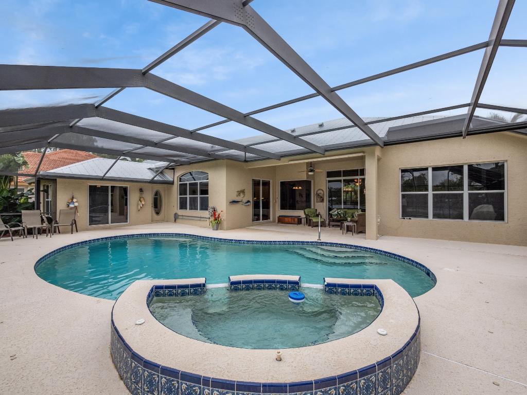 8114 SW Yachtsmans Drive