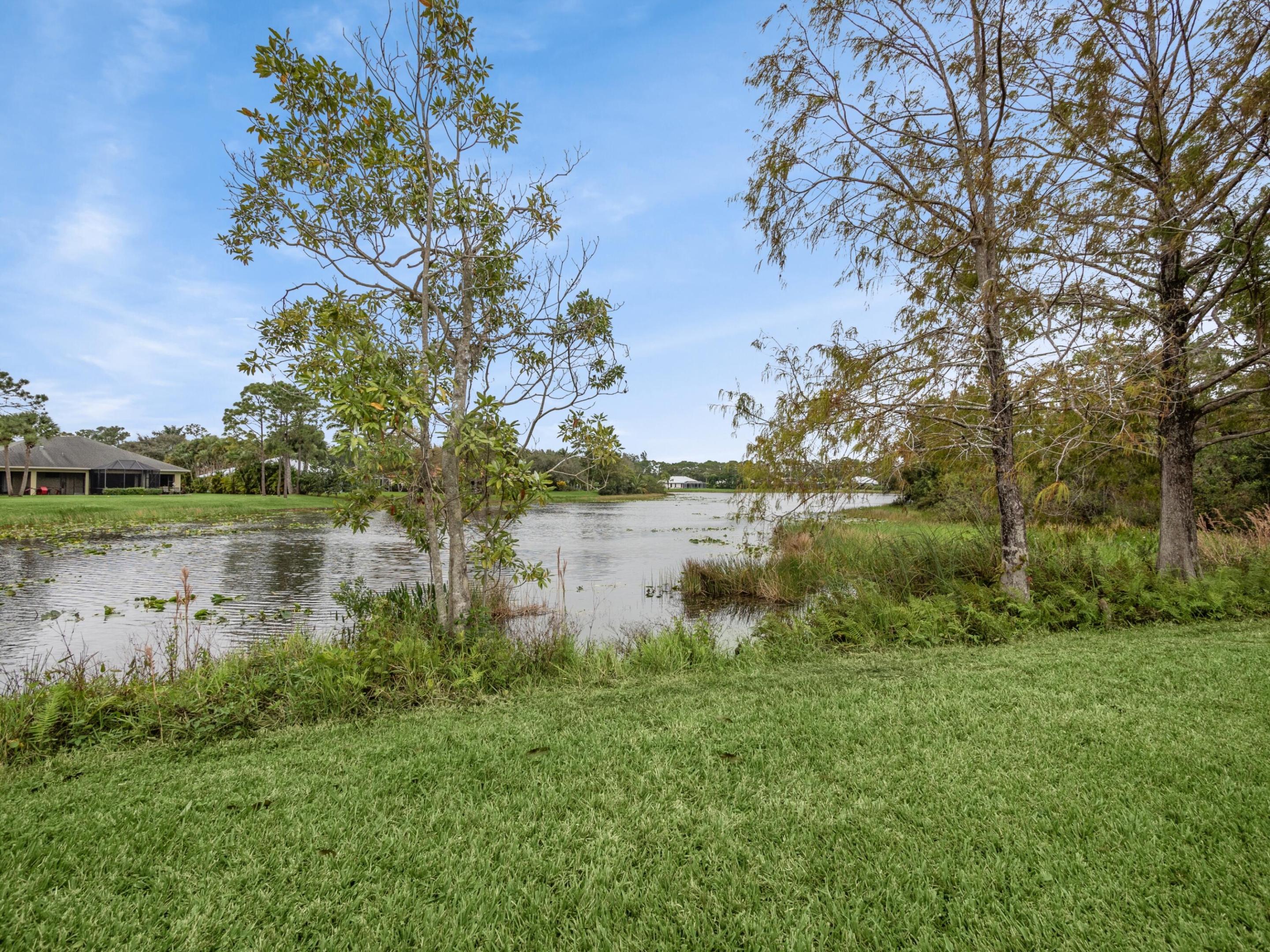 8114 SW Yachtsmans Drive