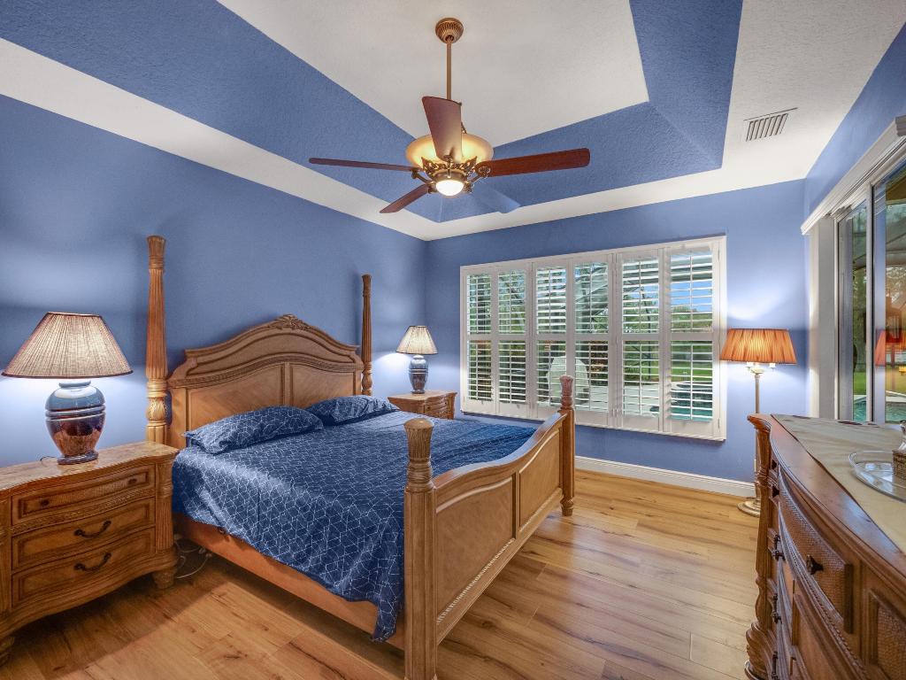 8114 SW Yachtsmans Drive