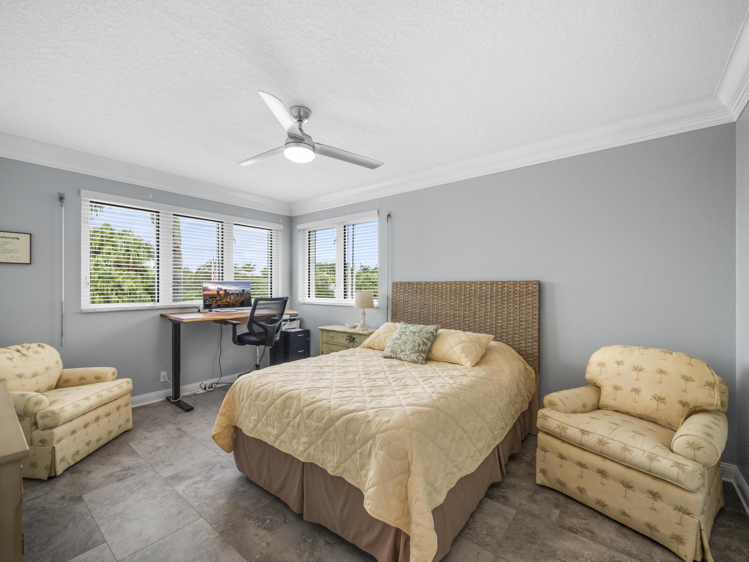 1150 SW Chapman Way 304