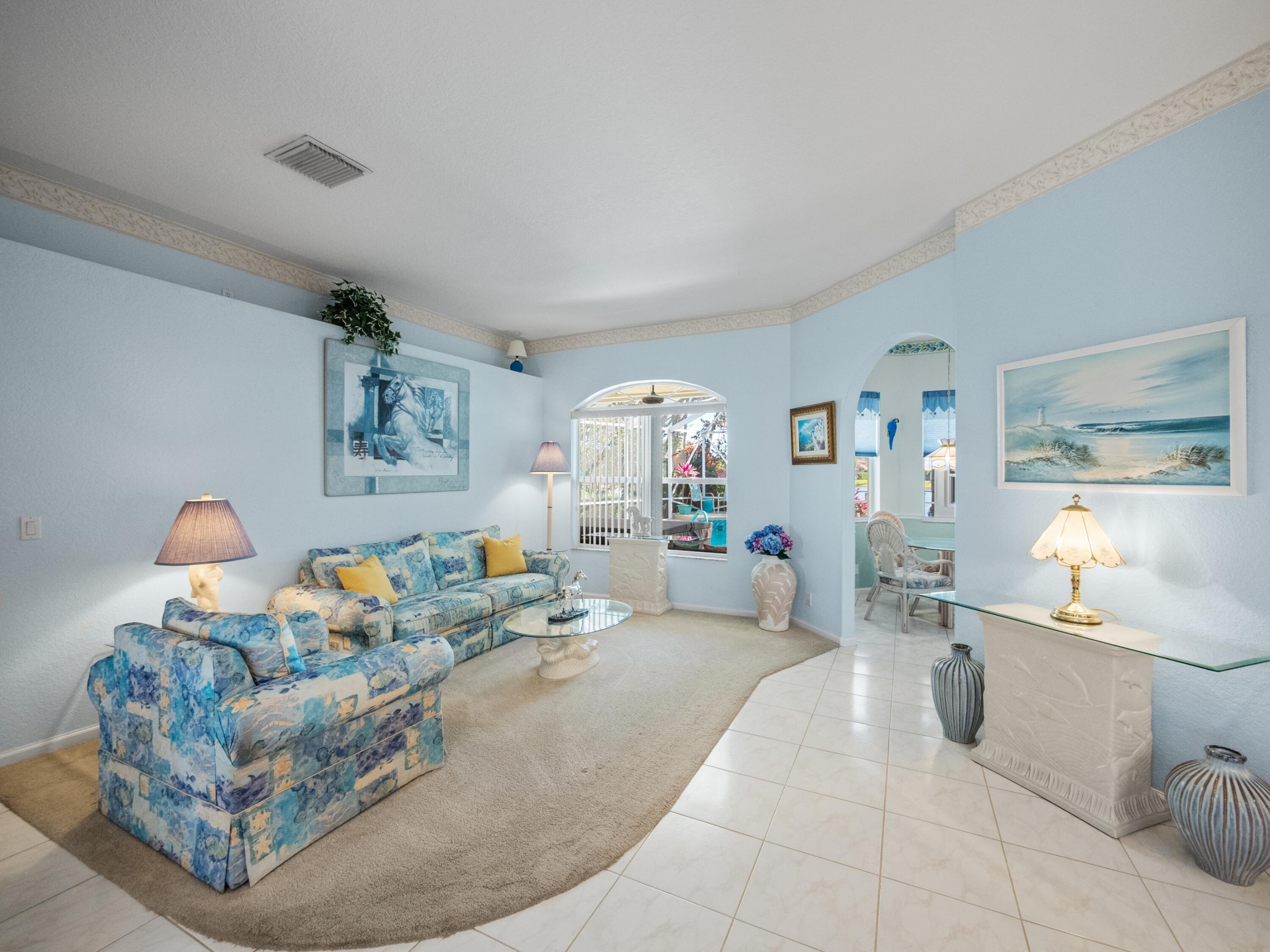 221 SW Whitewood Drive