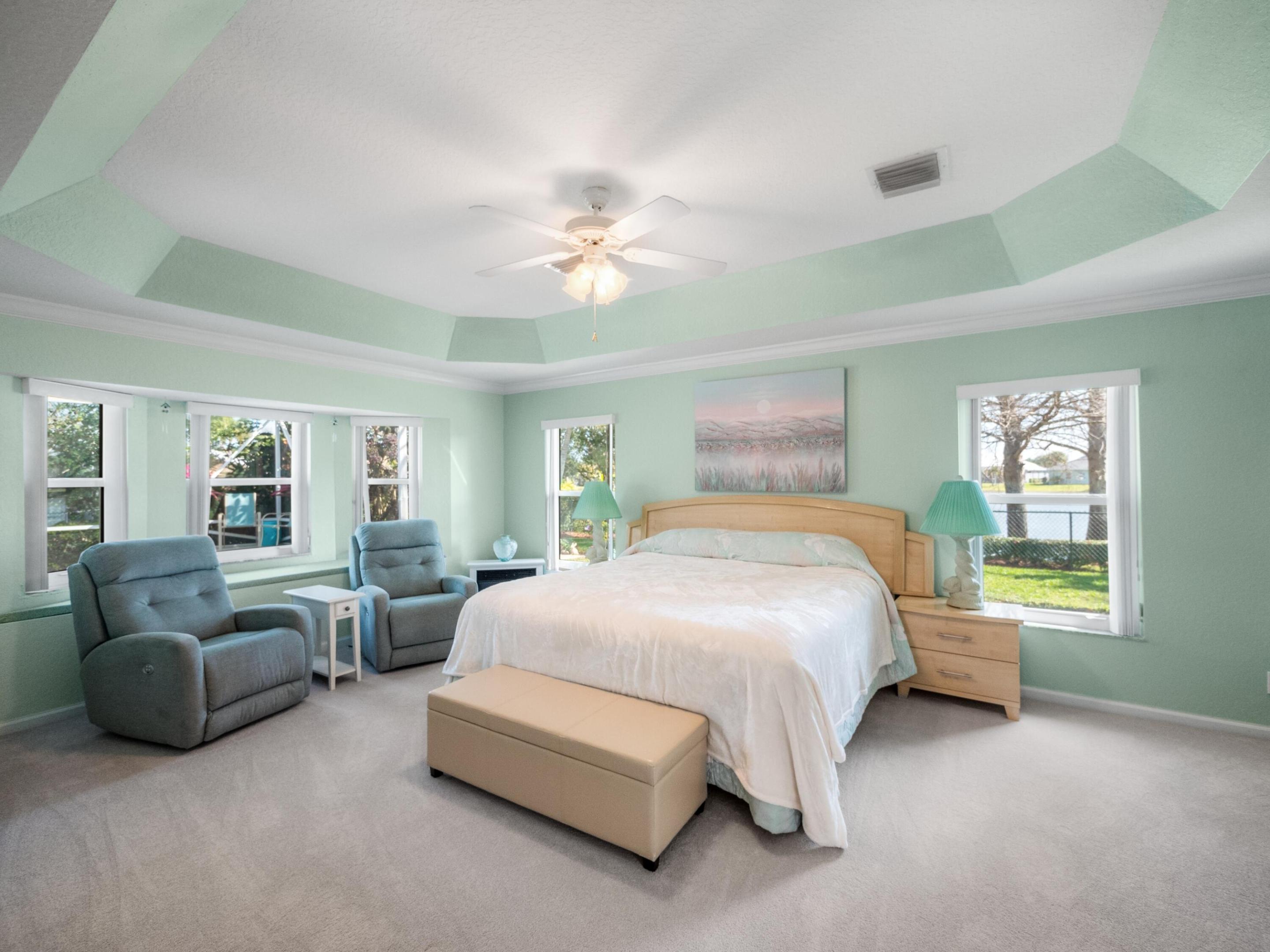 221 SW Whitewood Drive