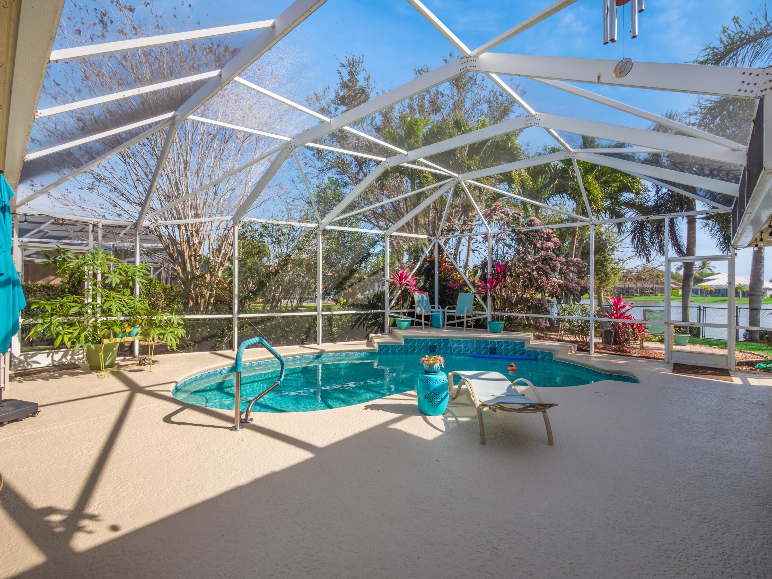 221 SW Whitewood Drive