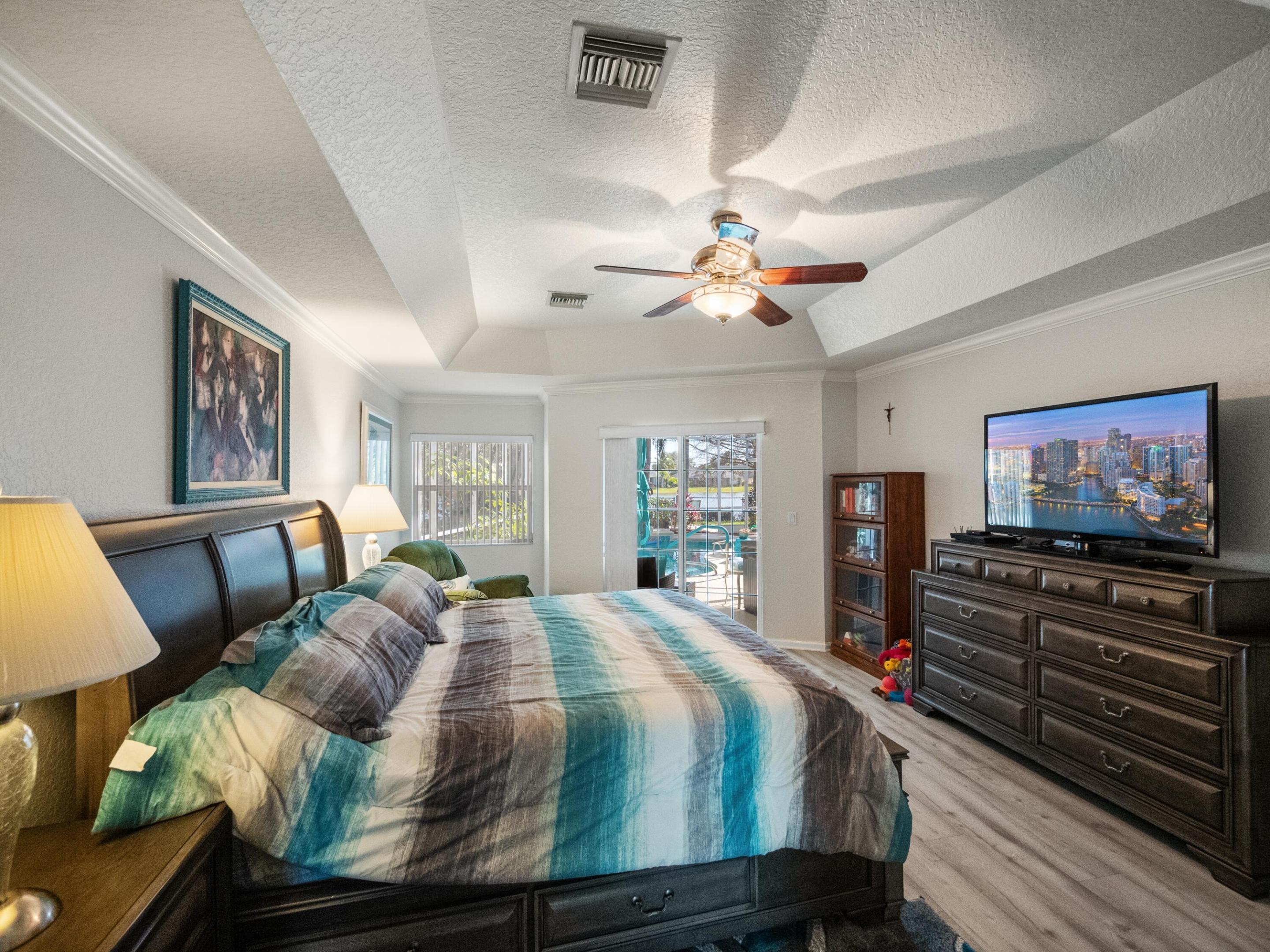 221 SW Whitewood Drive