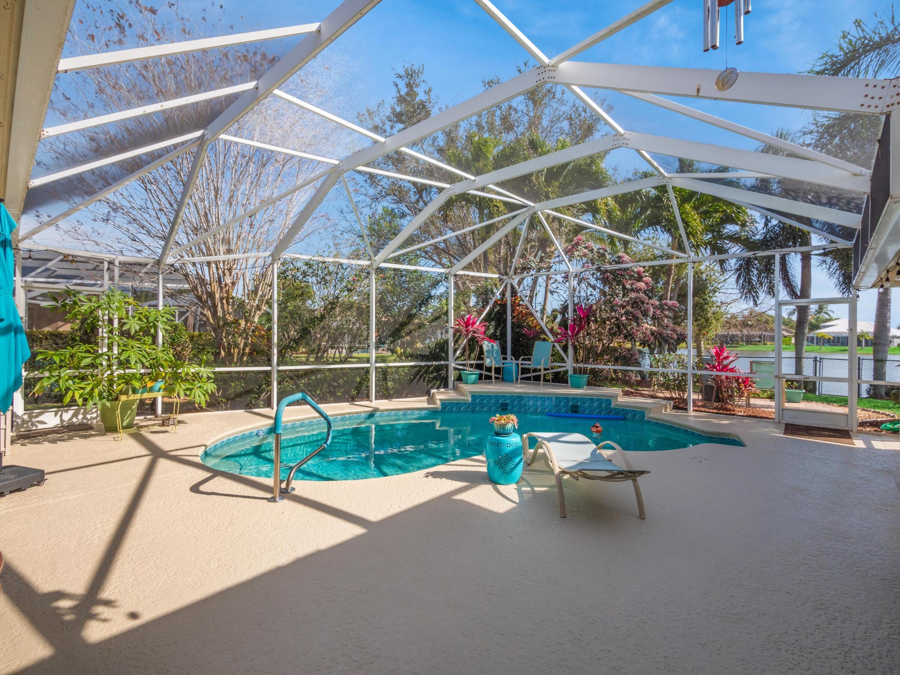 221 SW Whitewood Drive