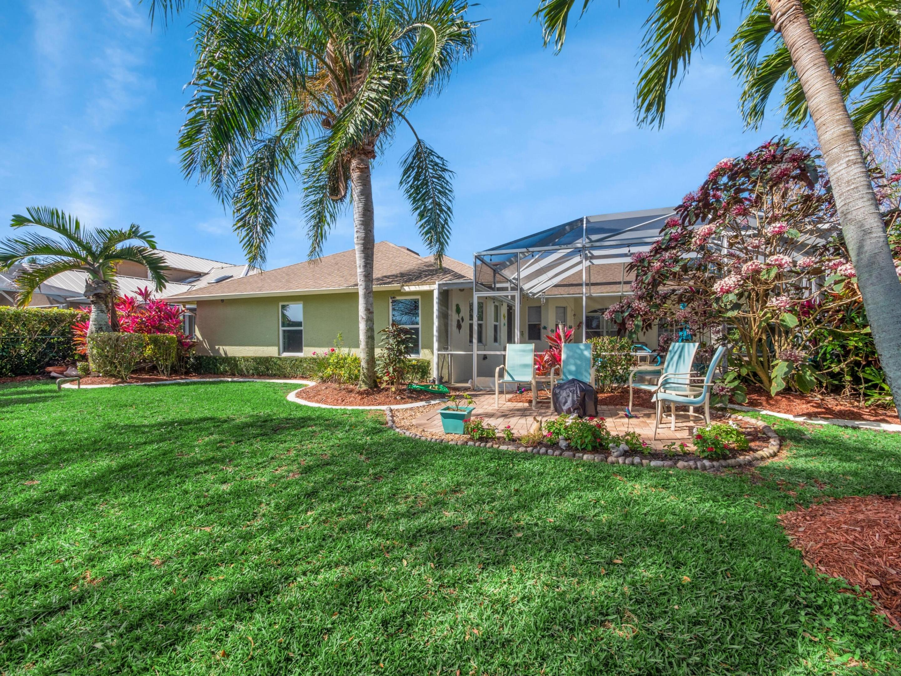 221 SW Whitewood Drive