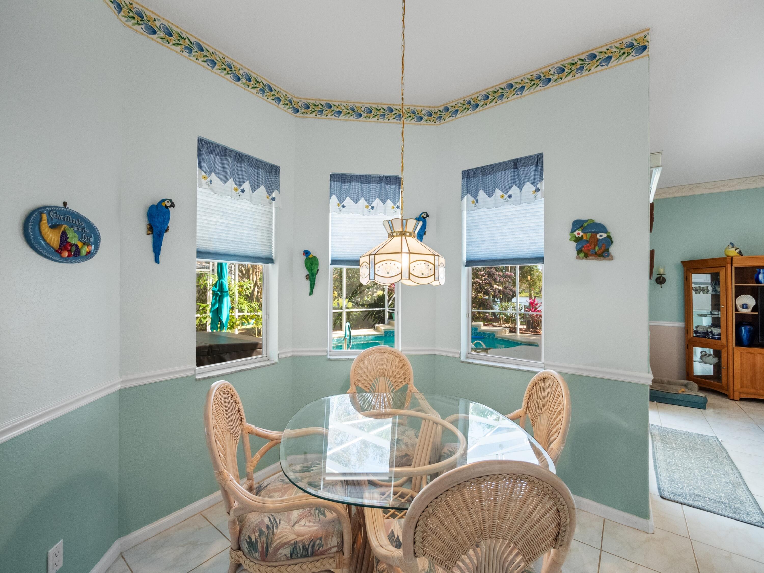 221 SW Whitewood Drive