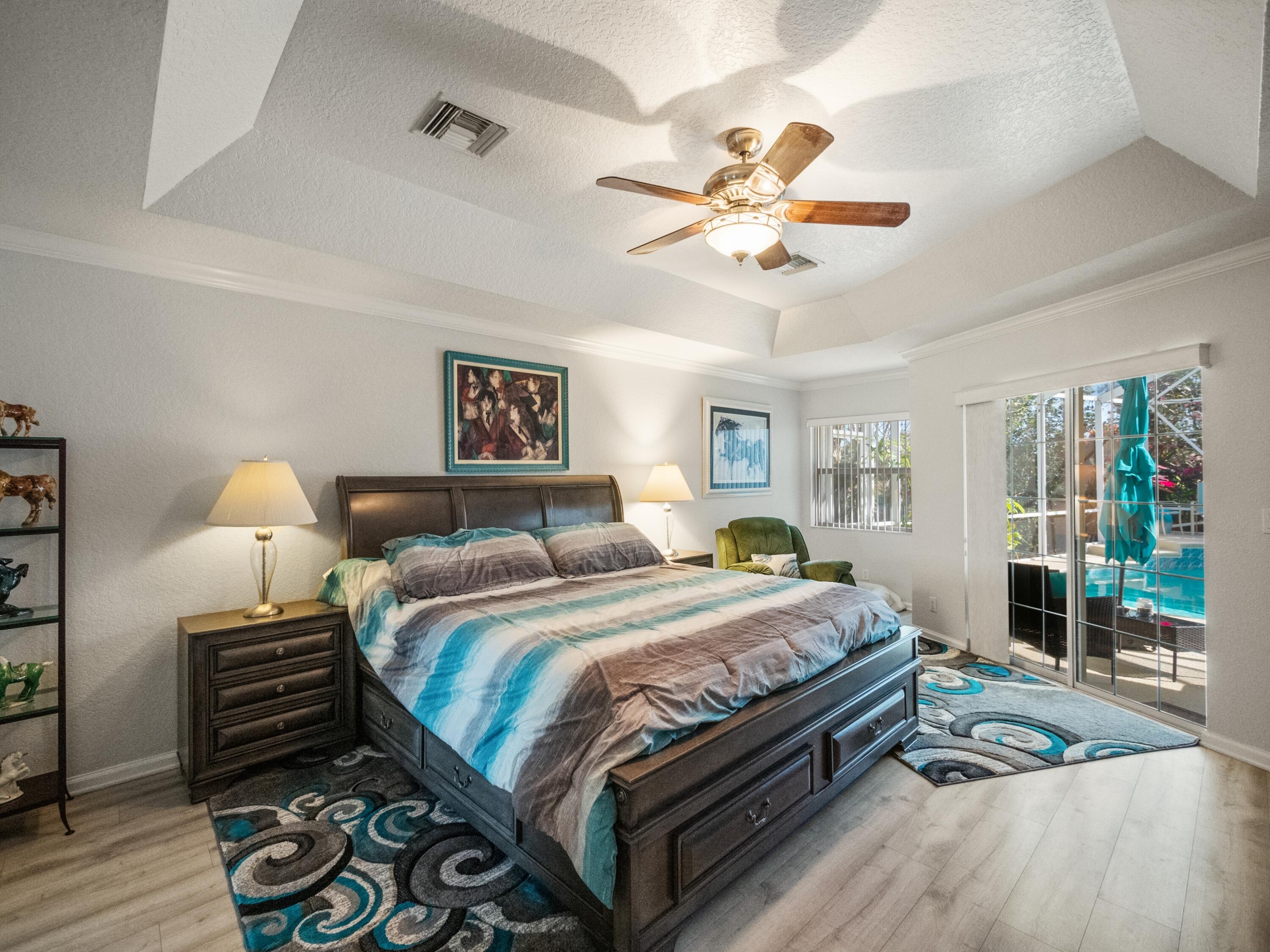 221 SW Whitewood Drive