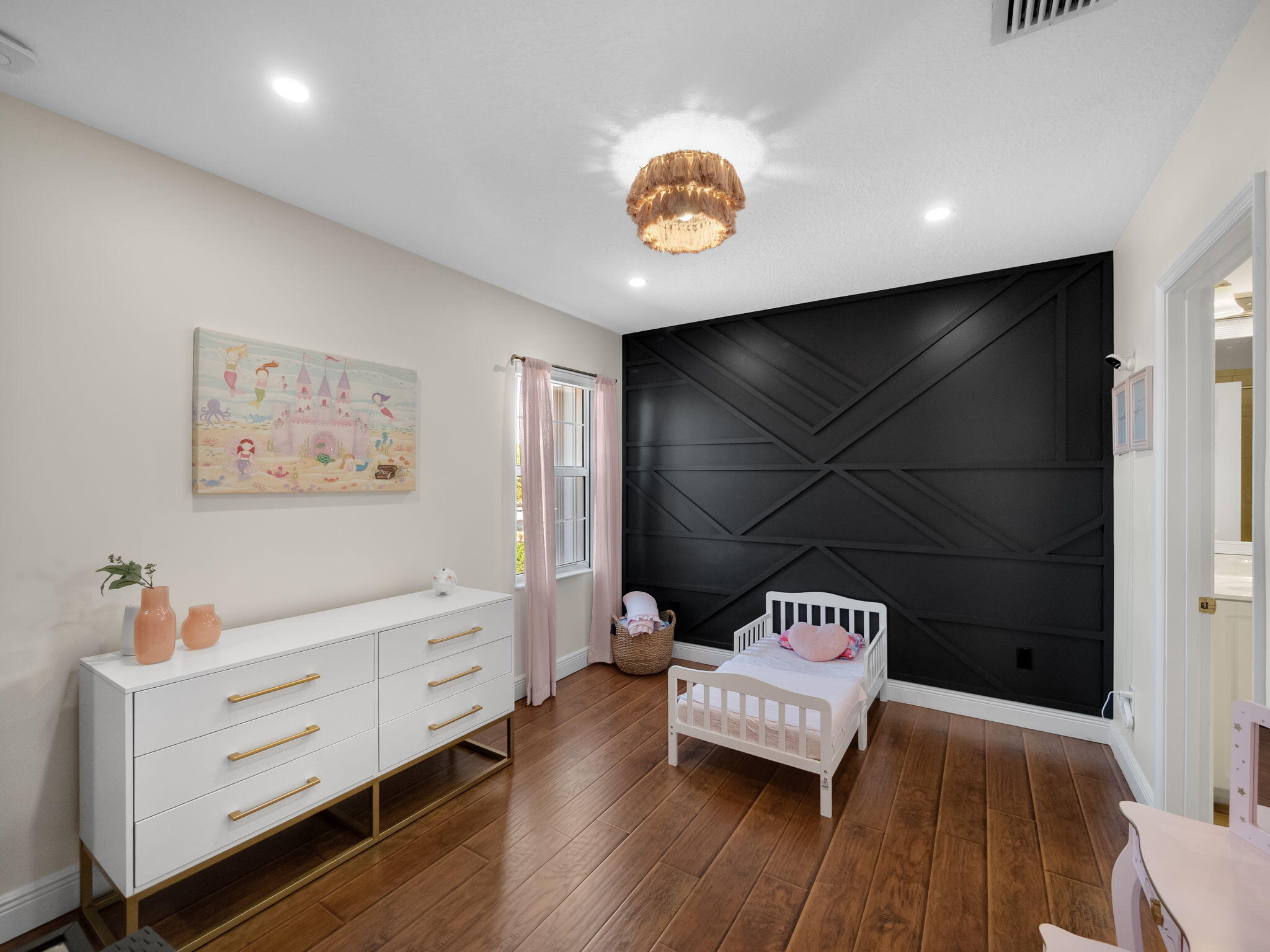 8037 Mariposa Grove Circle