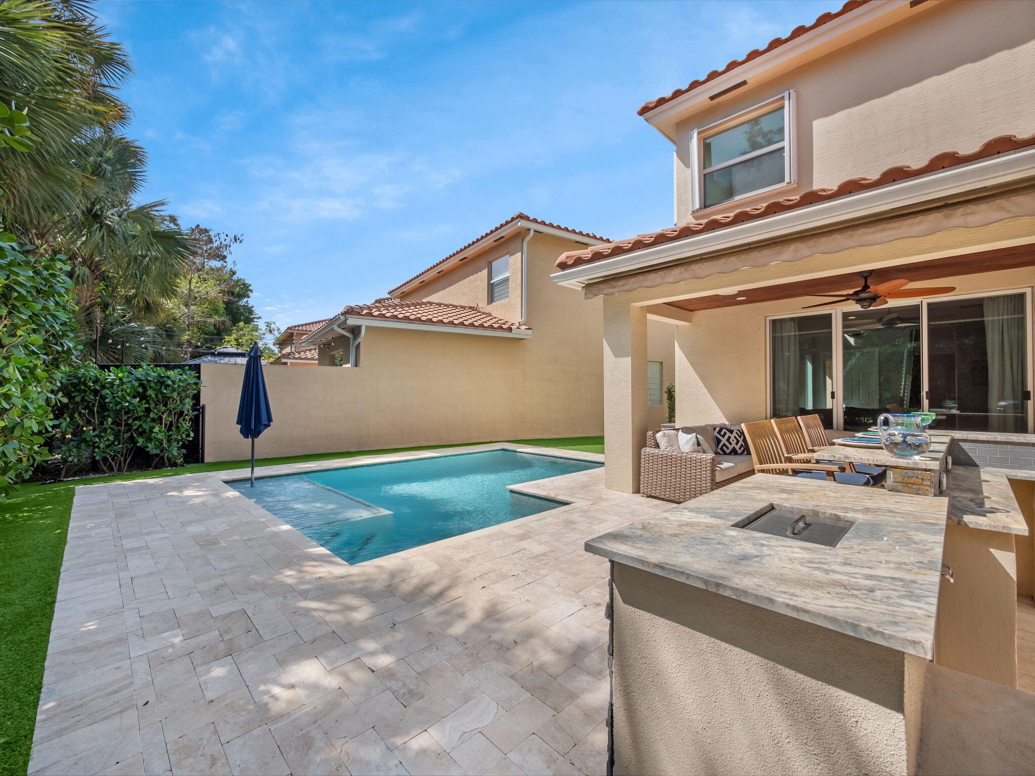 8037 Mariposa Grove Circle